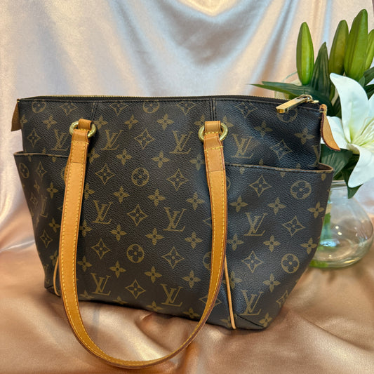 Louis Vuitton Totally PM
