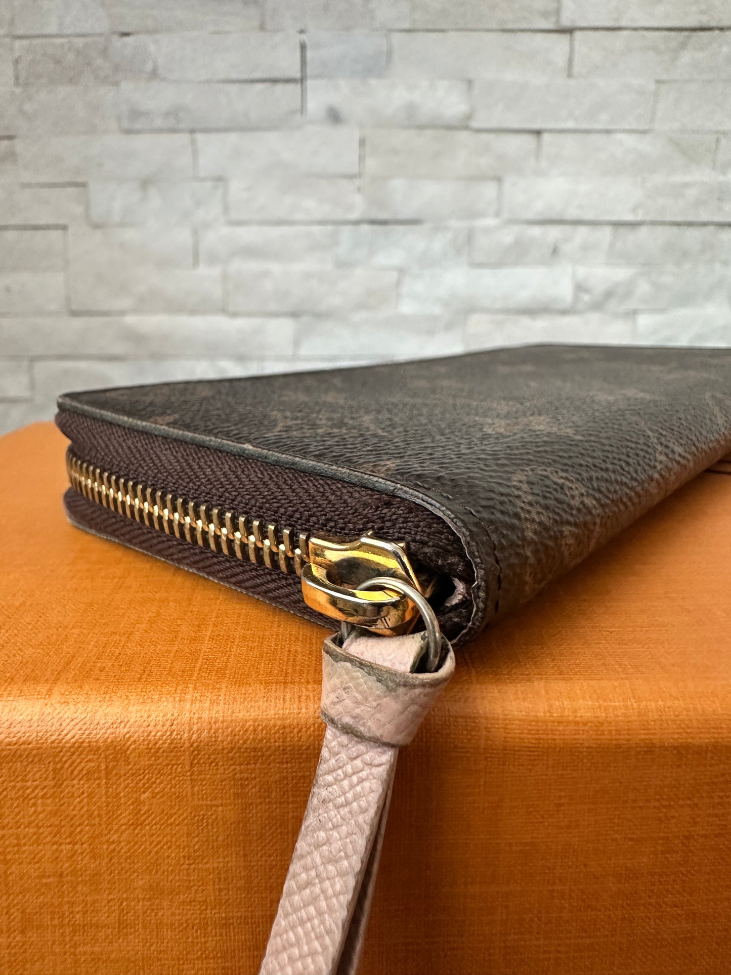 Louis Vuitton Zippy Wallet