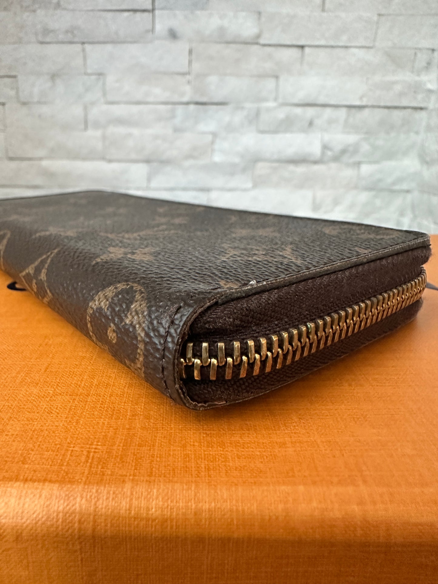 Louis Vuitton Zippy Wallet