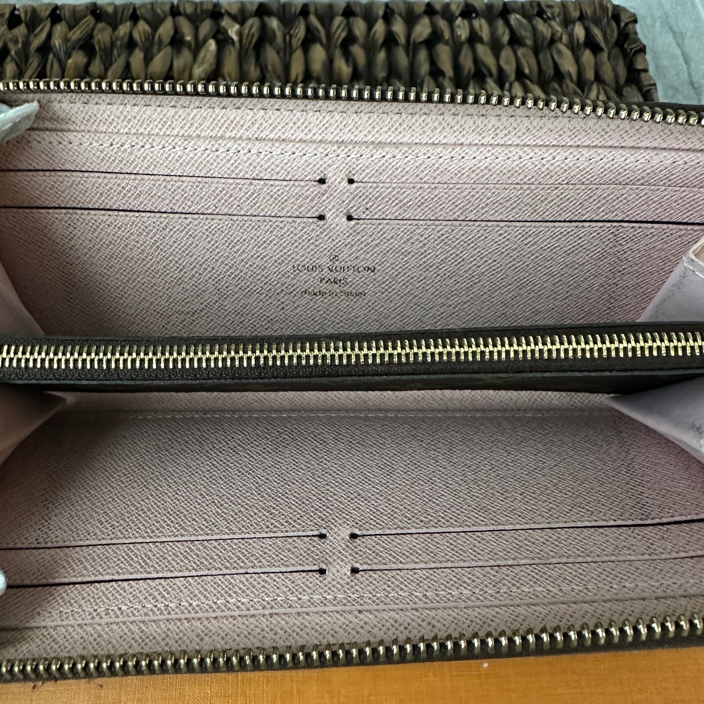 Louis Vuitton Zippy Wallet