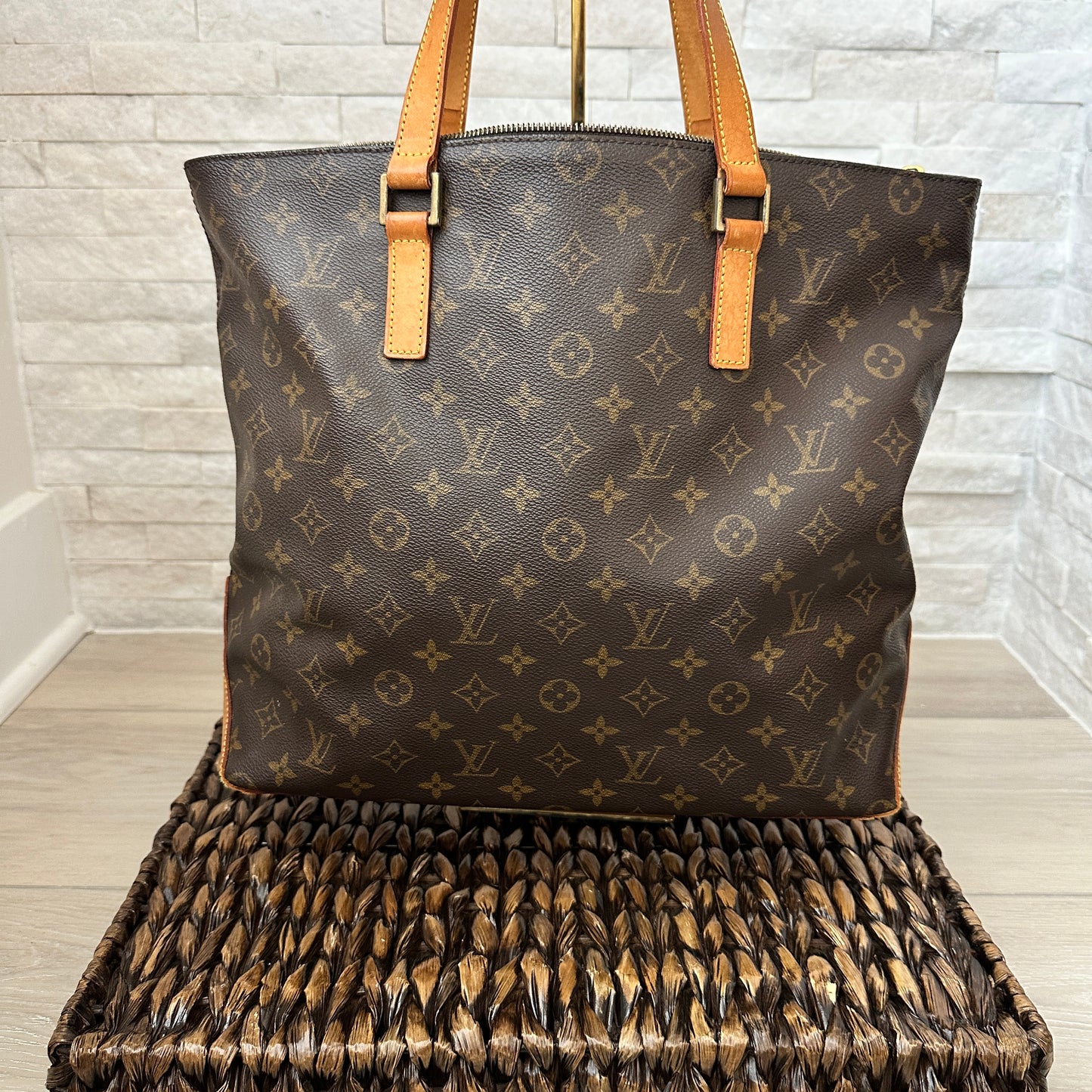 Louis Vuitton Cabas Mezzo