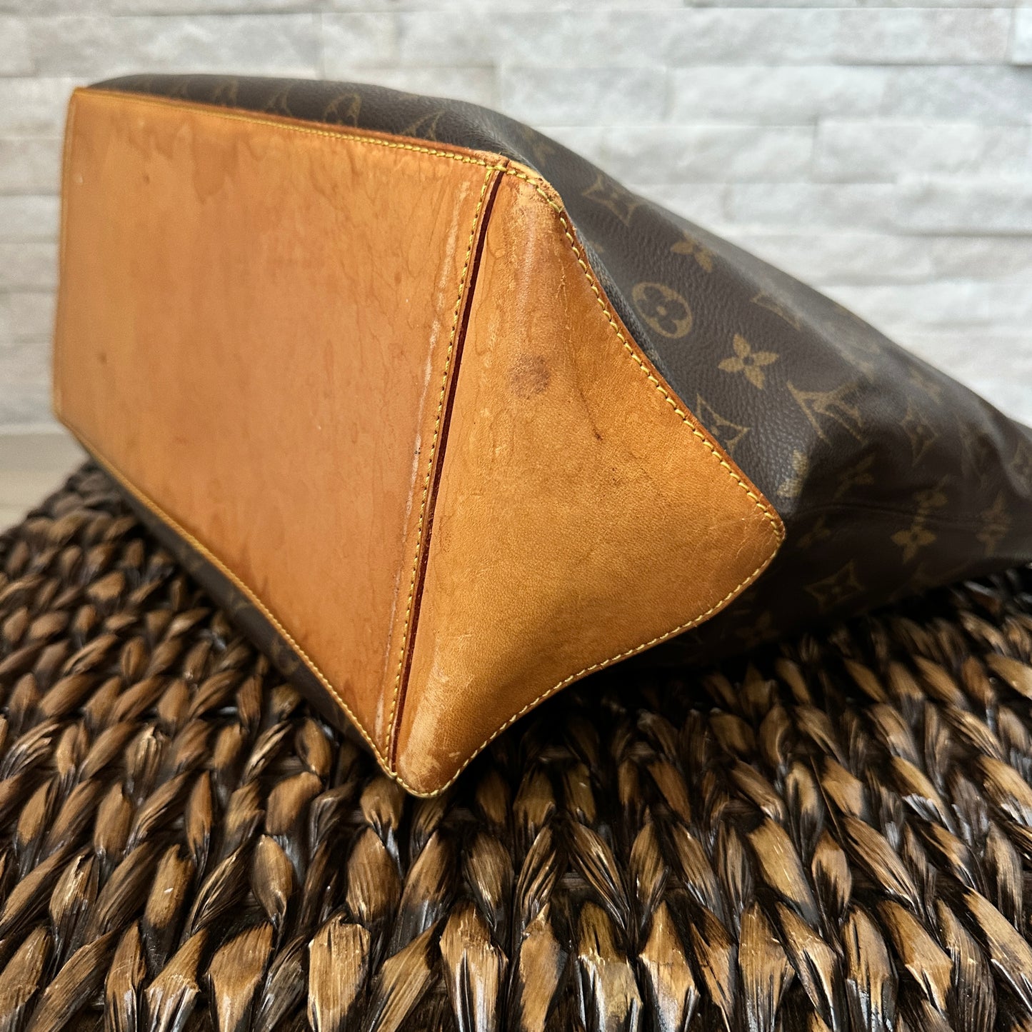 Louis Vuitton Cabas Mezzo