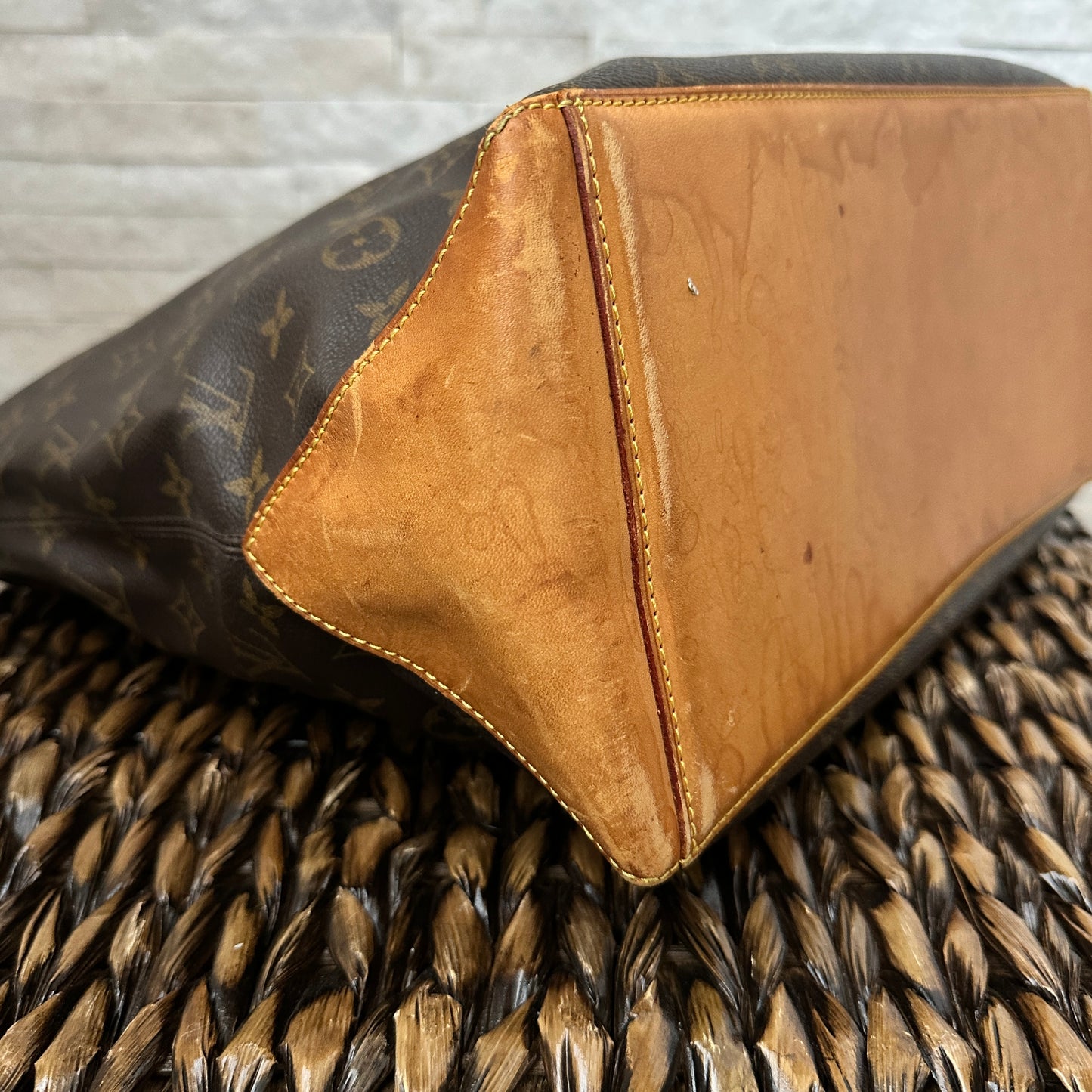 Louis Vuitton Cabas Mezzo