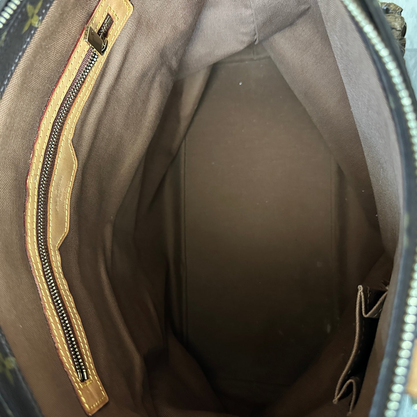 Louis Vuitton Cabas Mezzo