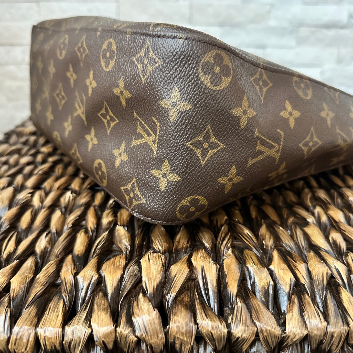 Louis Vuitton Looping