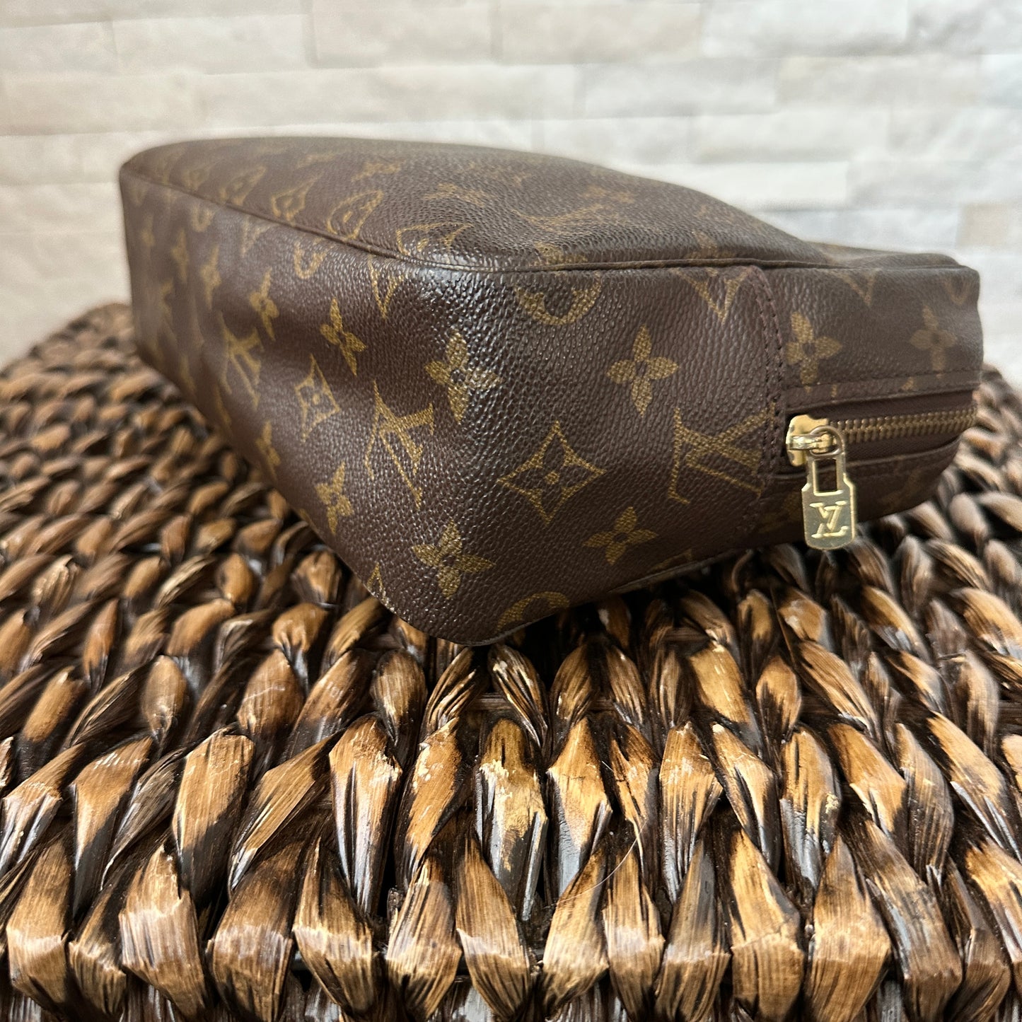 Louis Vuitton Trousse 28
