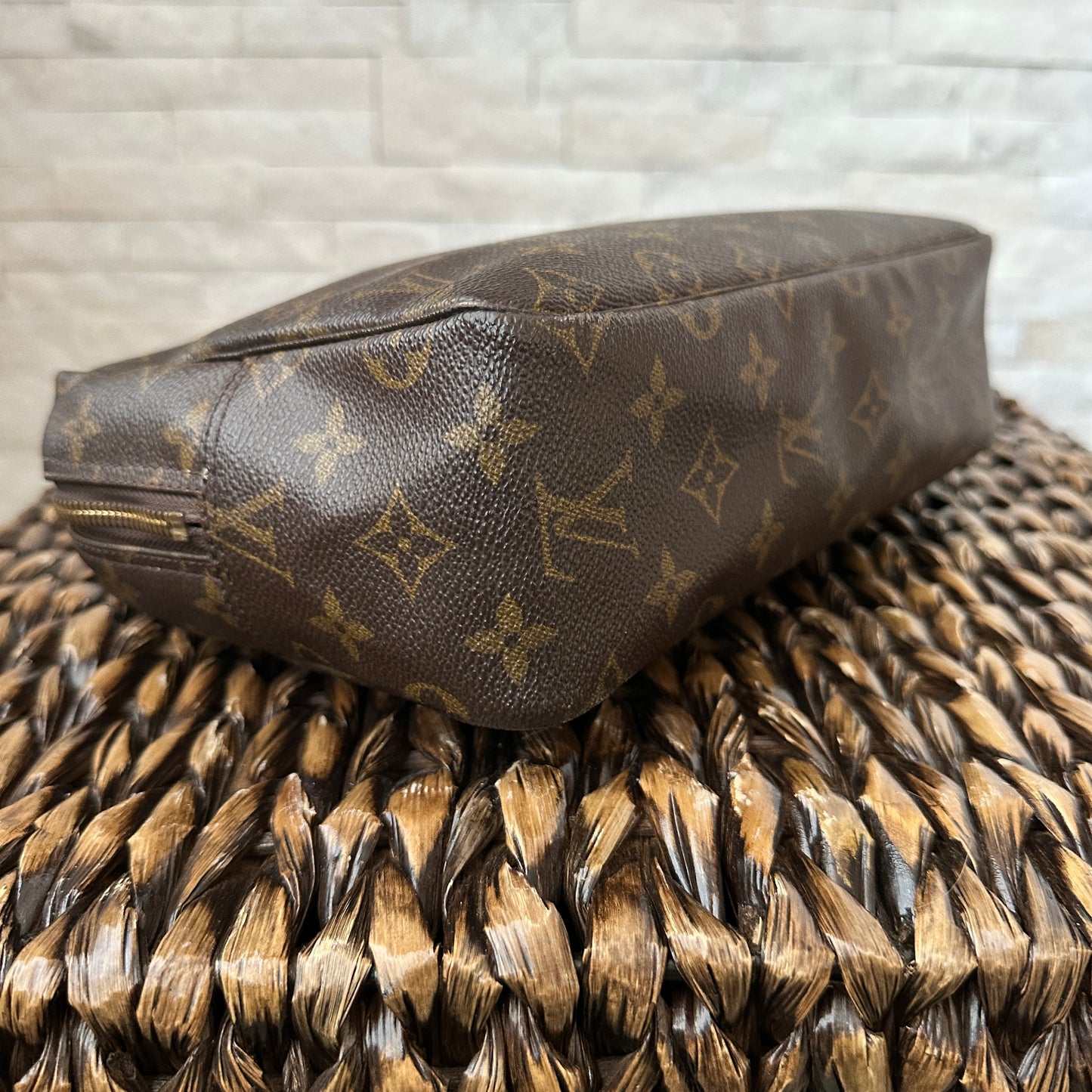 Louis Vuitton Trousse 28