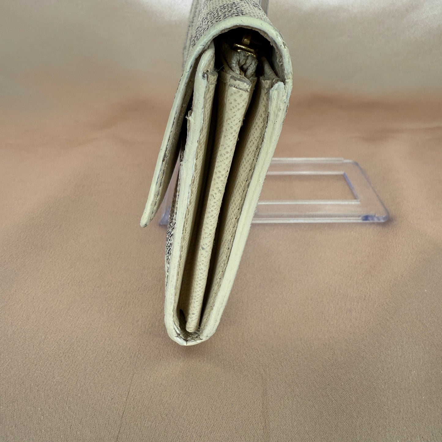 Louis Vuitton Sarah Wallet