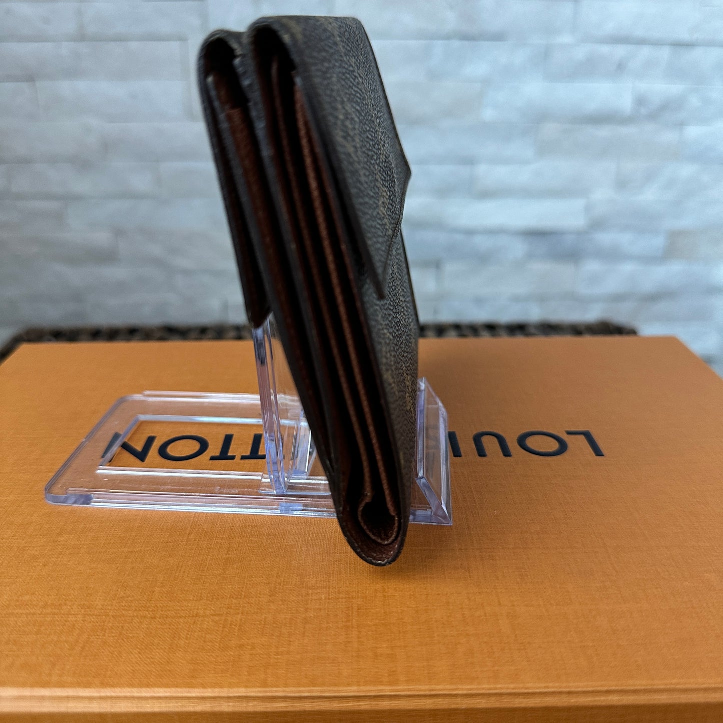 Louis Vuitton Elise Wallet