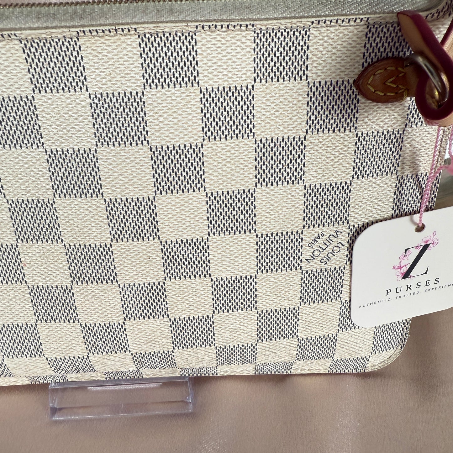 Louis Vuitton Neverfull MM Pouch