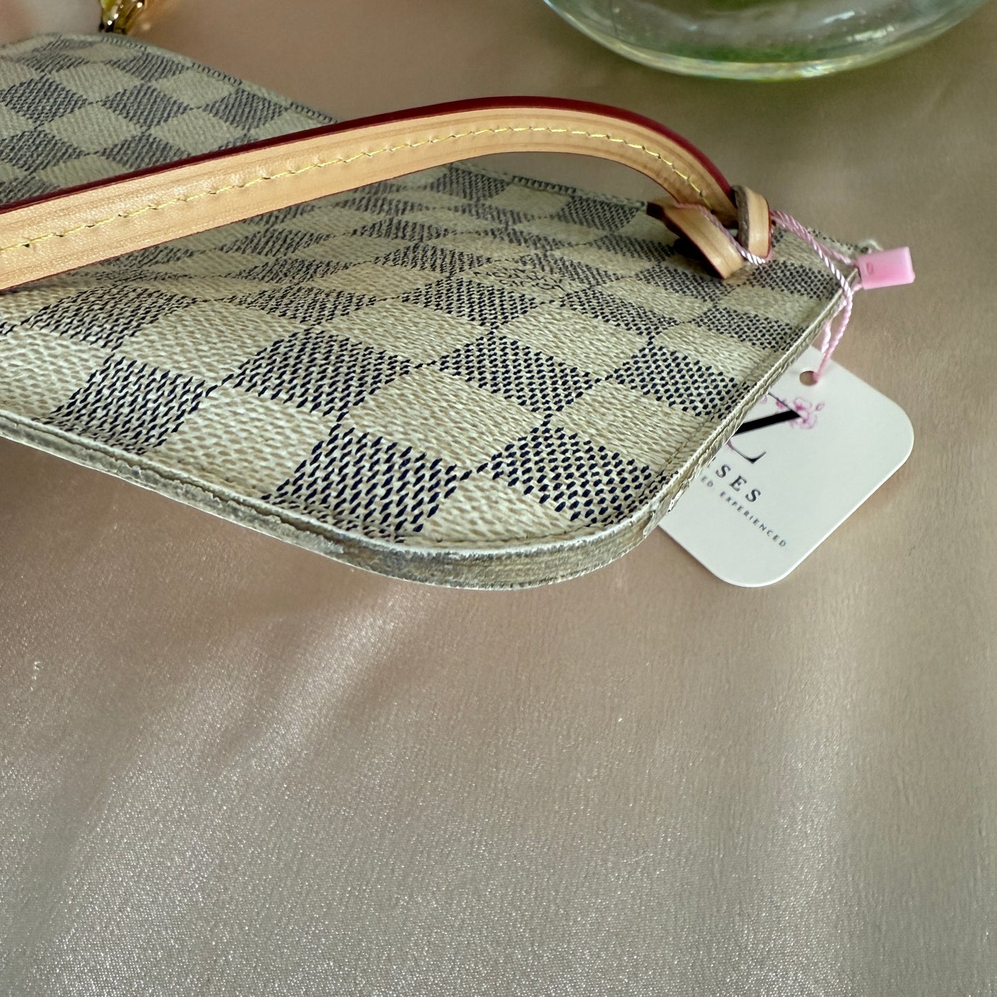 Louis Vuitton Neverfull MM Pouch