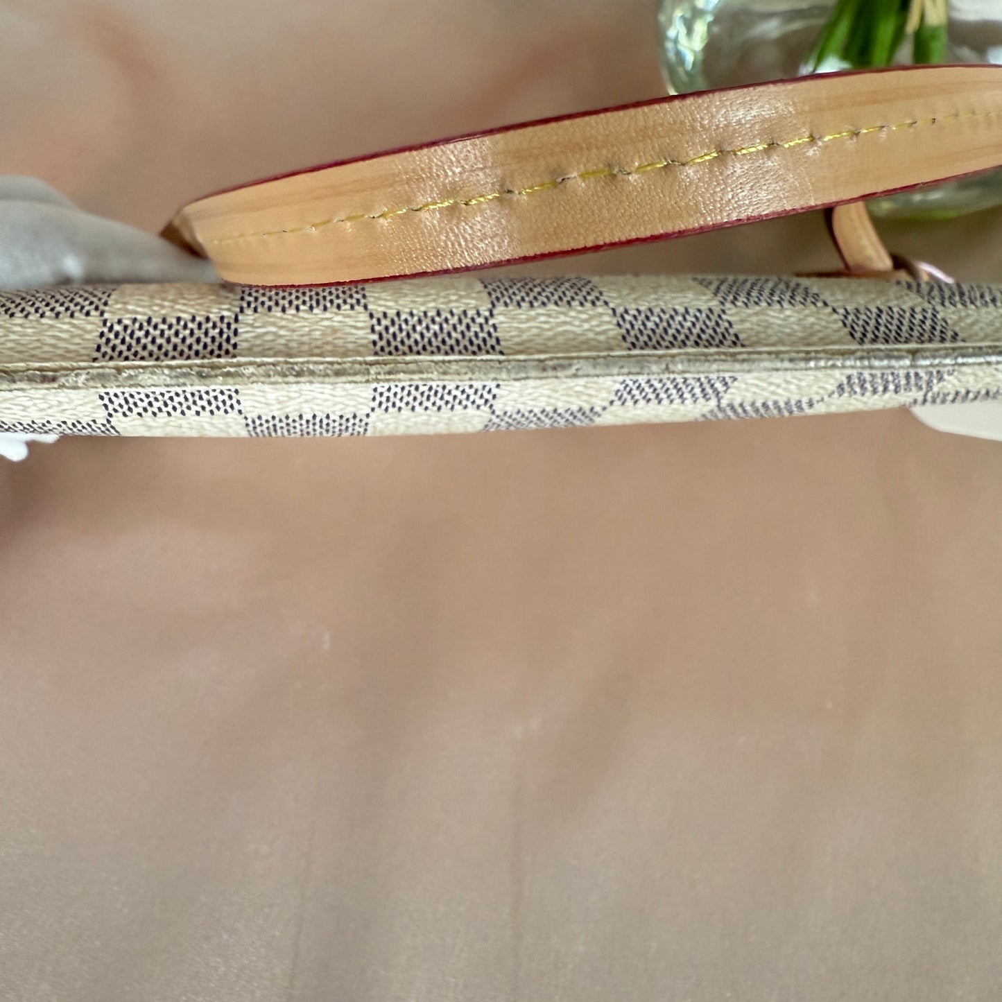 Louis Vuitton Neverfull MM Pouch