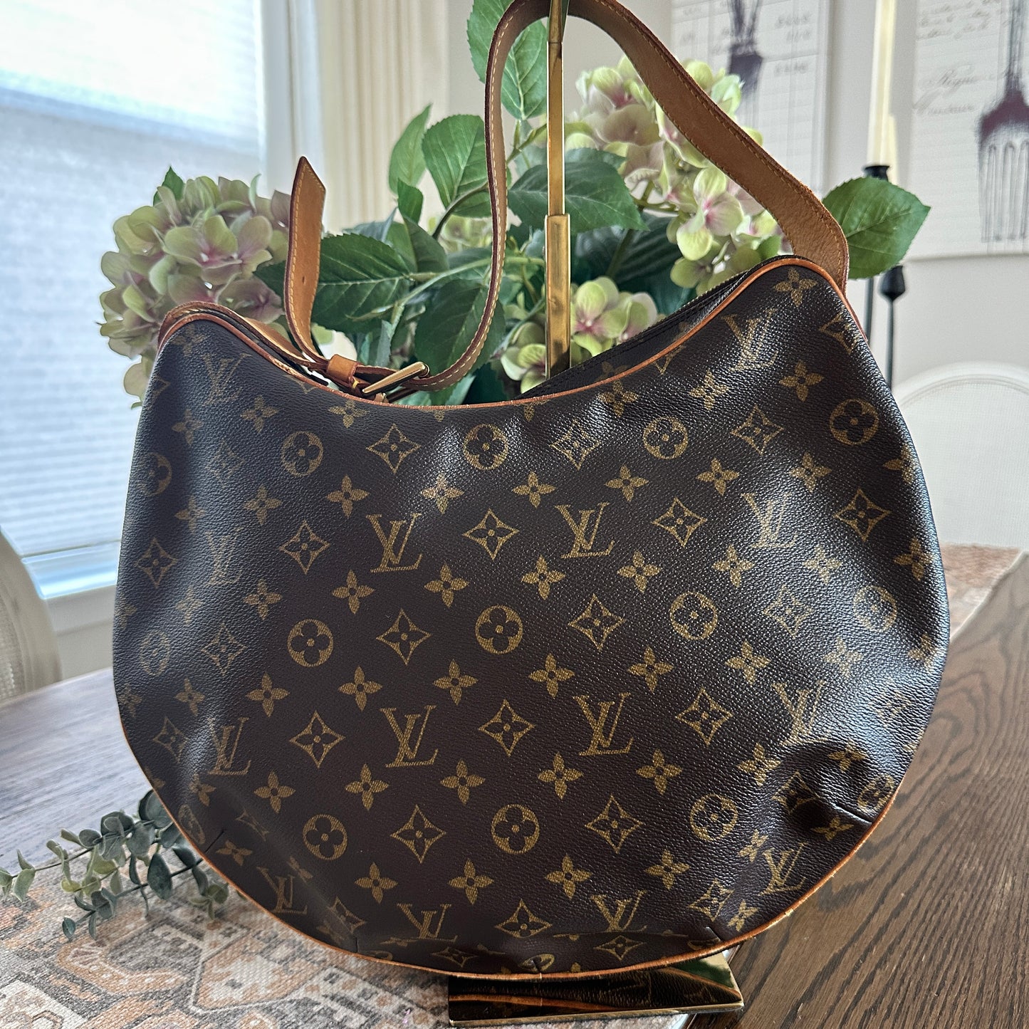 Louis Vuitton Croissant MM