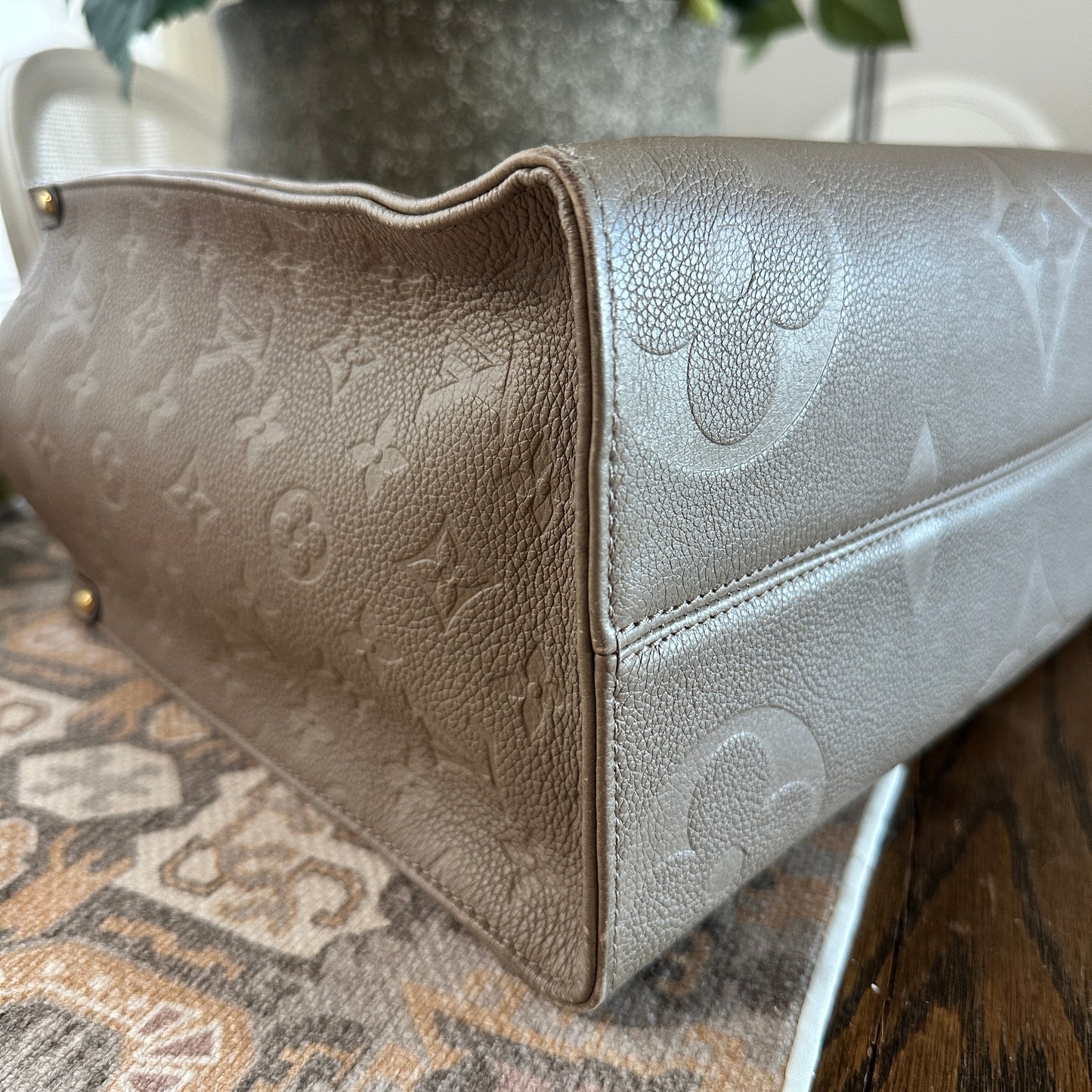 Louis Vuitton On The Go MM