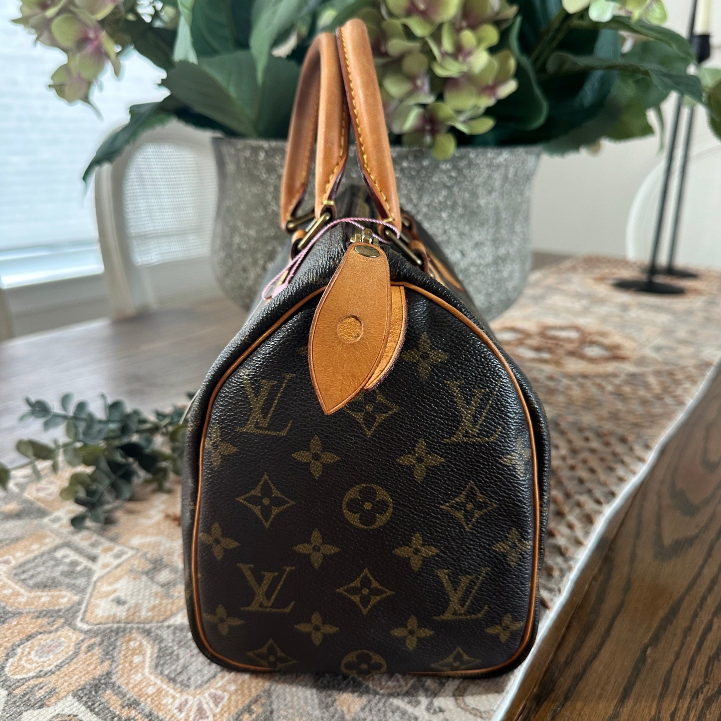 Louis Vuitton Speedy 25