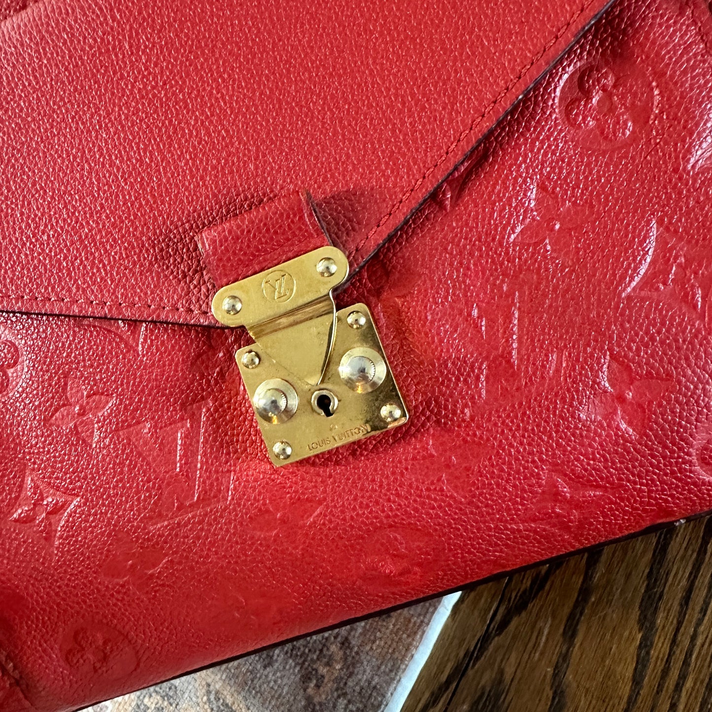 Louis Vuitton Metis Hobo