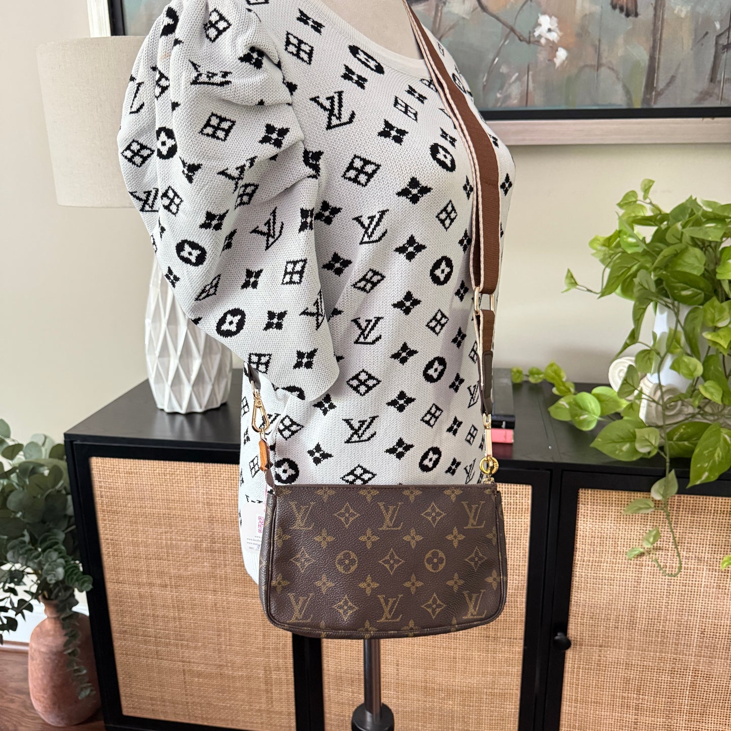 Louis Vuitton Pochette Accessories