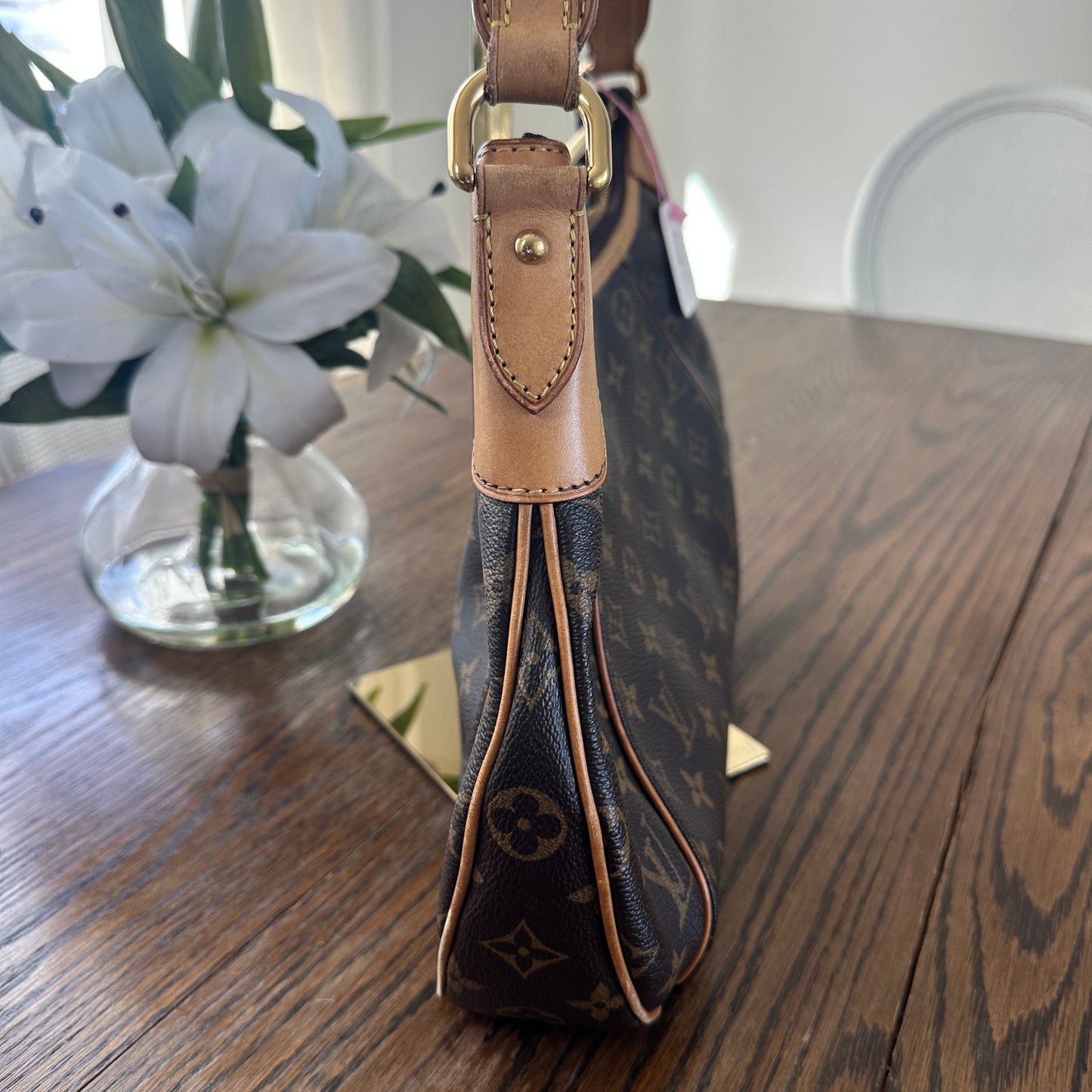 Louis Vuitton Thames PM
