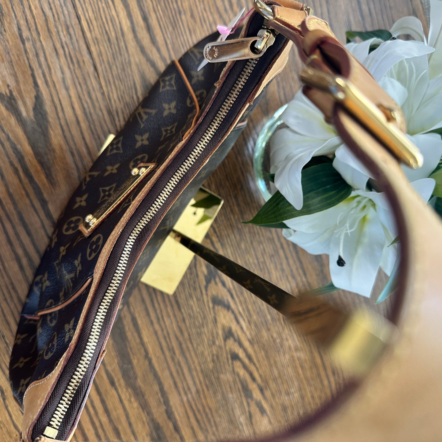 Louis Vuitton Thames PM