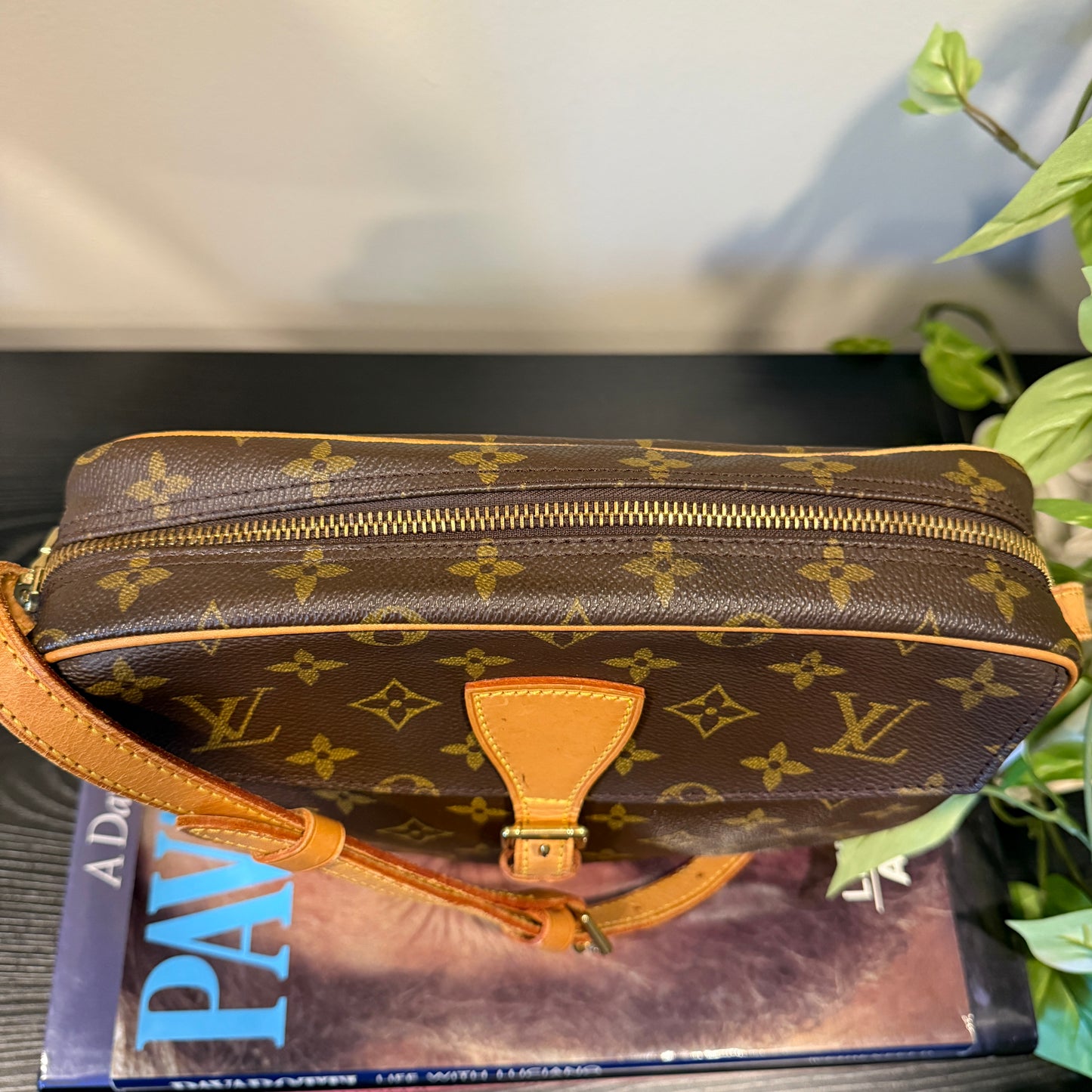 Louis Vuitton Jeune Fille