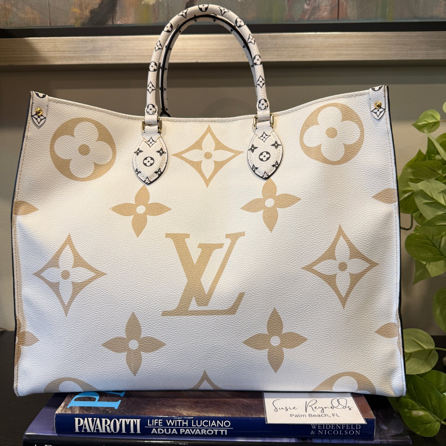 Louis Vuitton OnThe Go Limited Edition