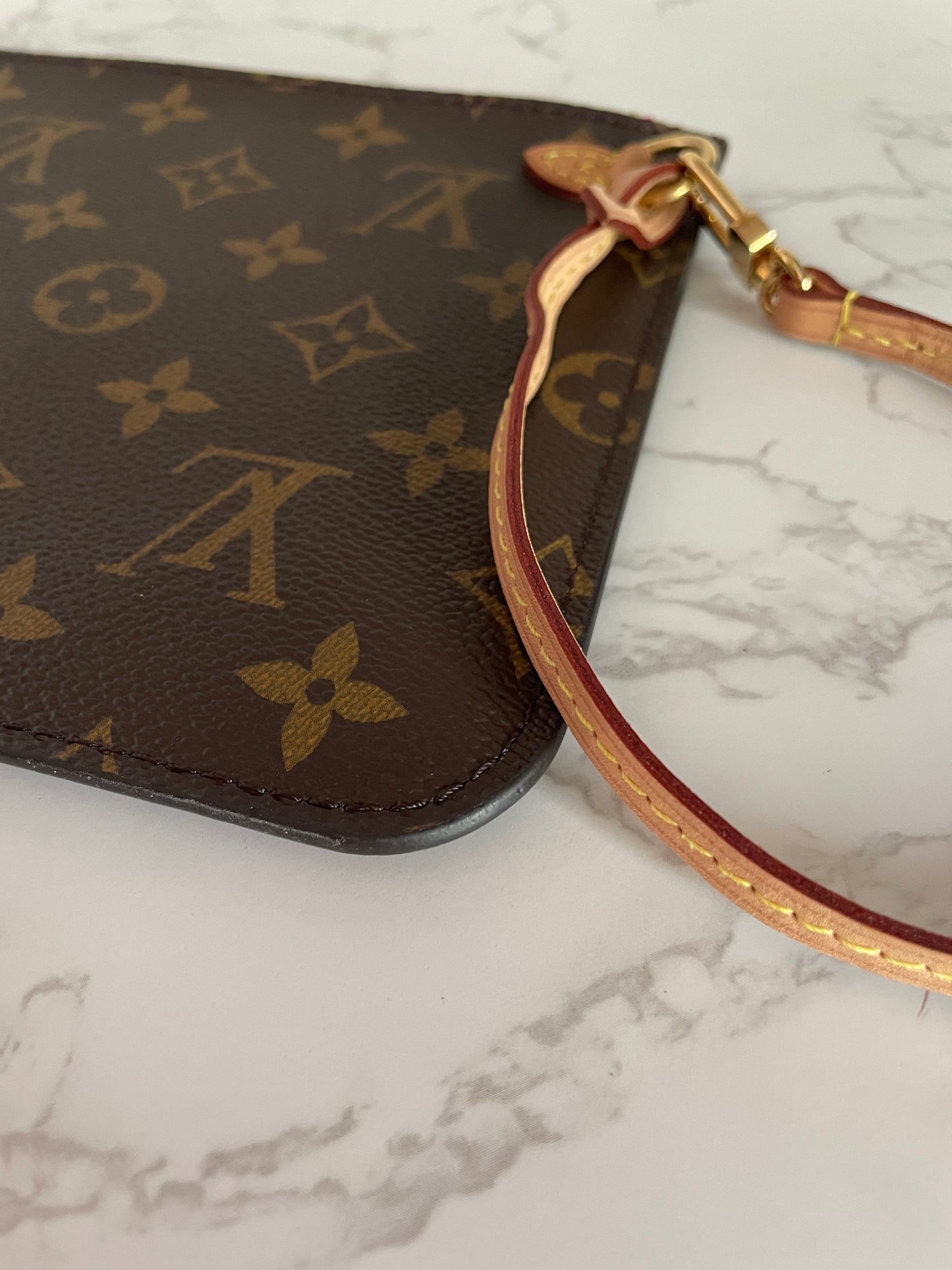 LOUIS VUITTON NEVERFULL GM POUCH