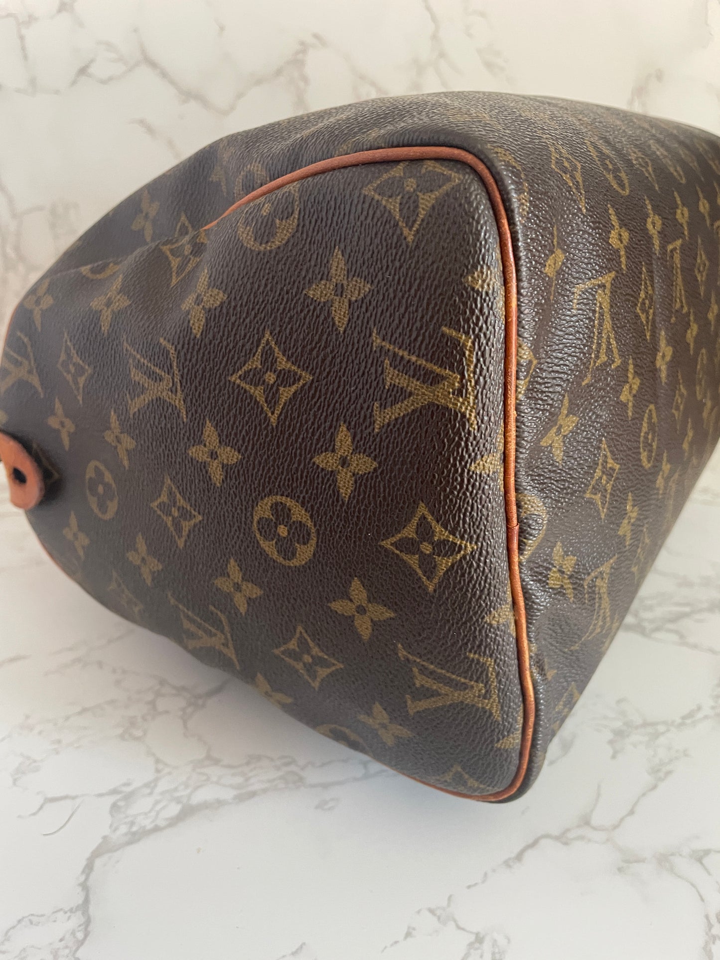 LOUIS VUITTON SPEEDY 30