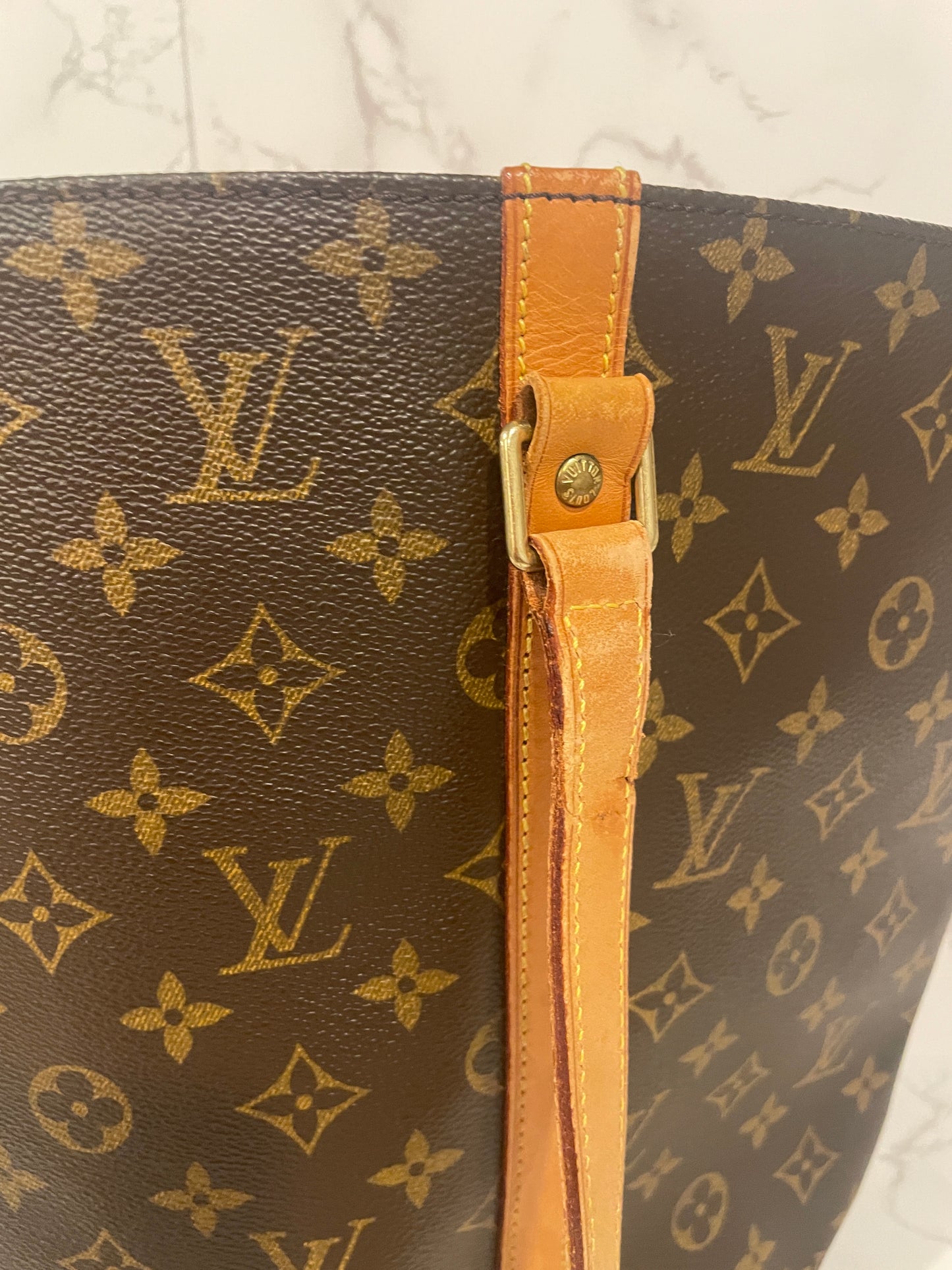 Louis Vuitton Sac Shopping Tote