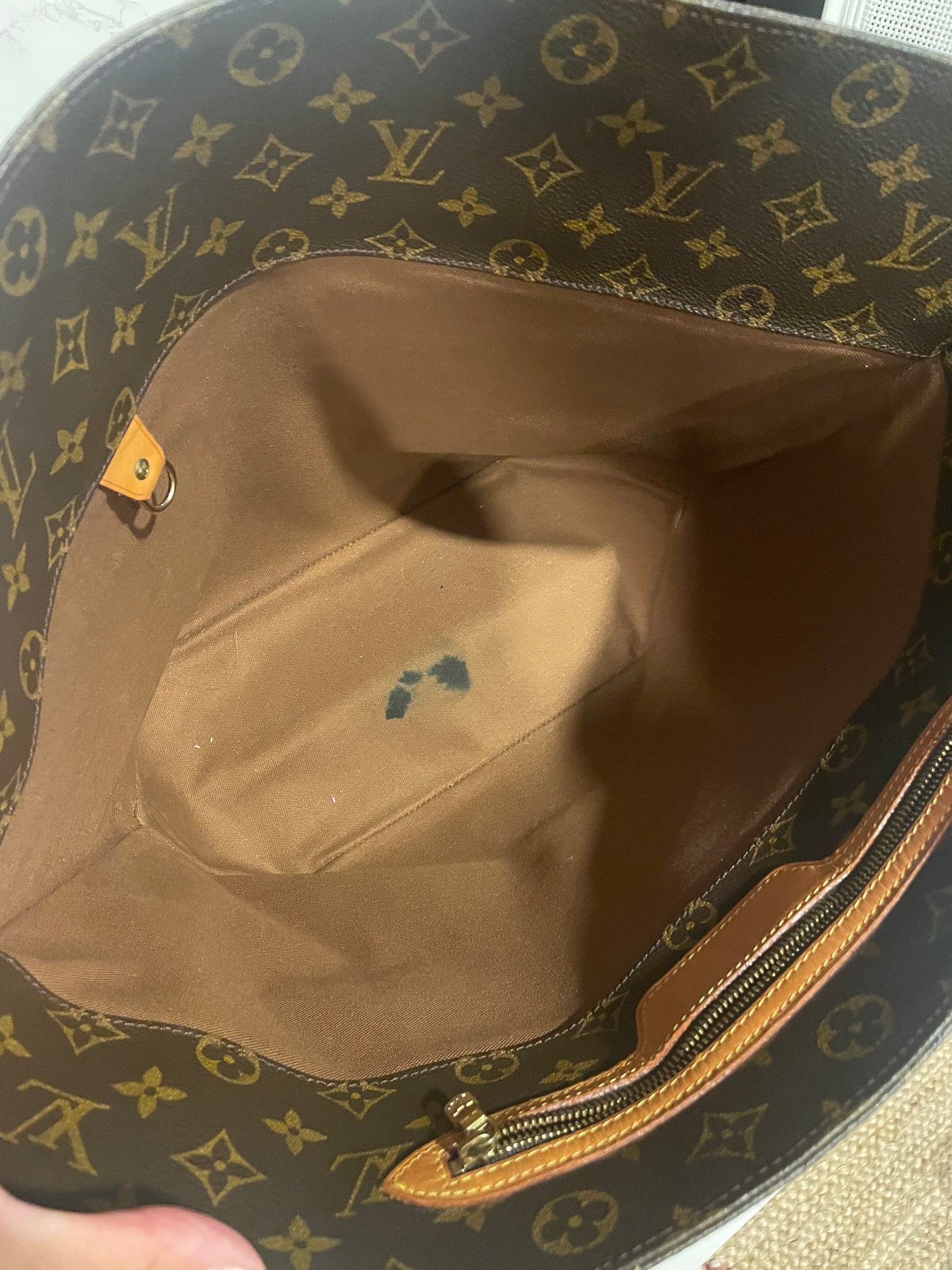 Louis Vuitton Sac Shopping Tote