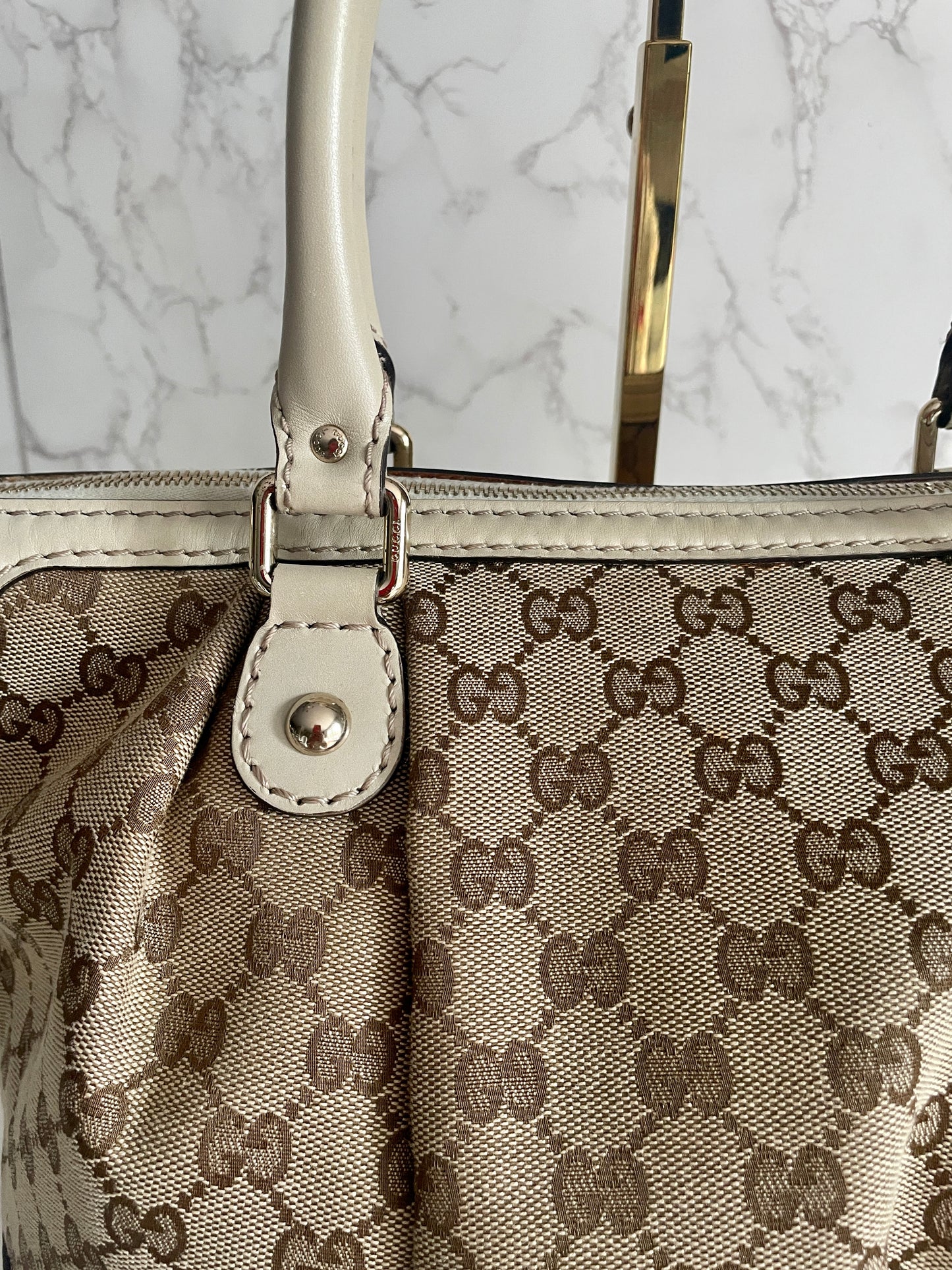 GUCCI CANVAS MEDIUM SUKEY CROSSBODY