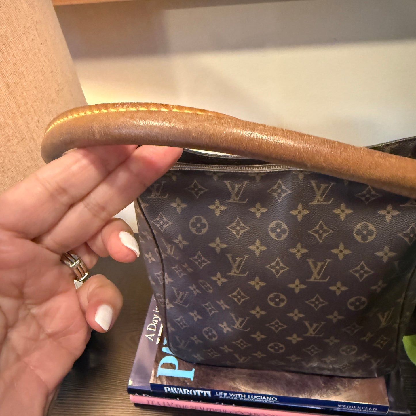 Louis Vuitton Looping GM