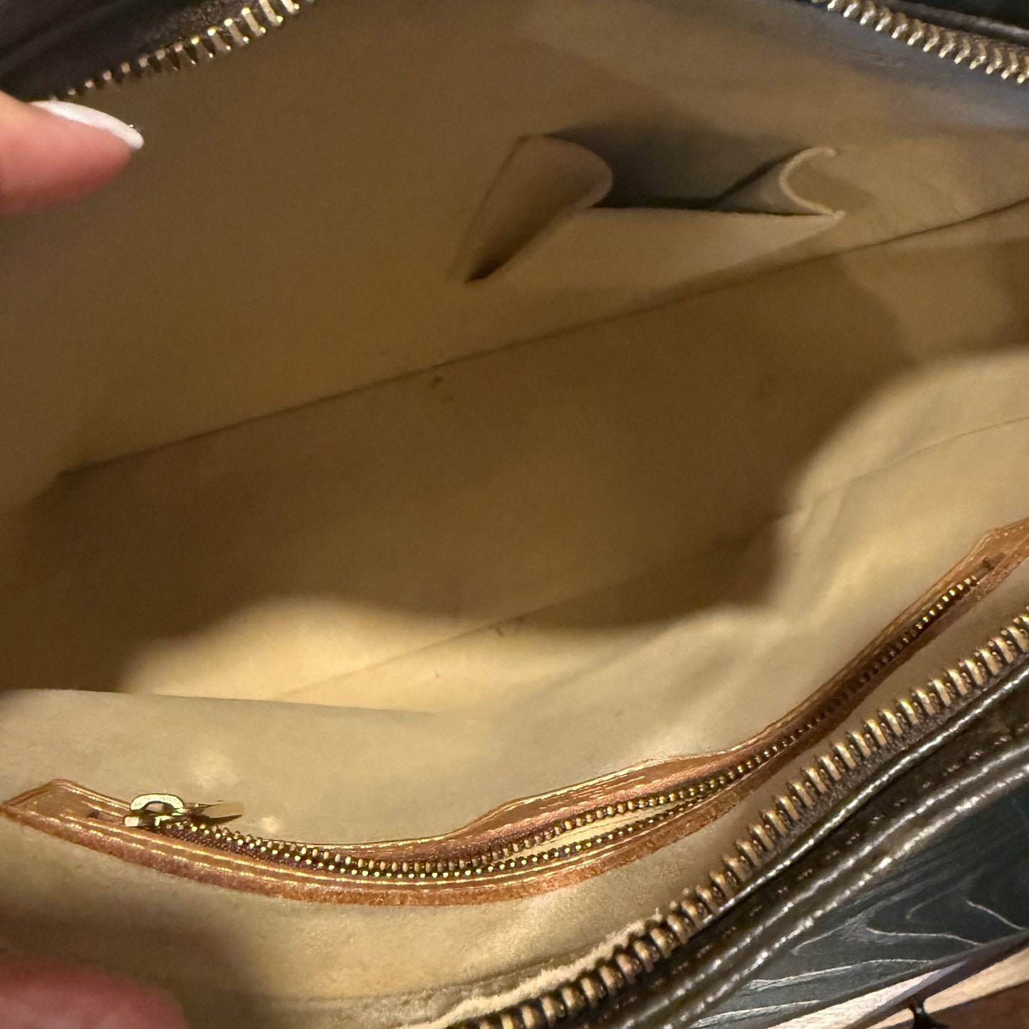 Louis Vuitton Looping GM