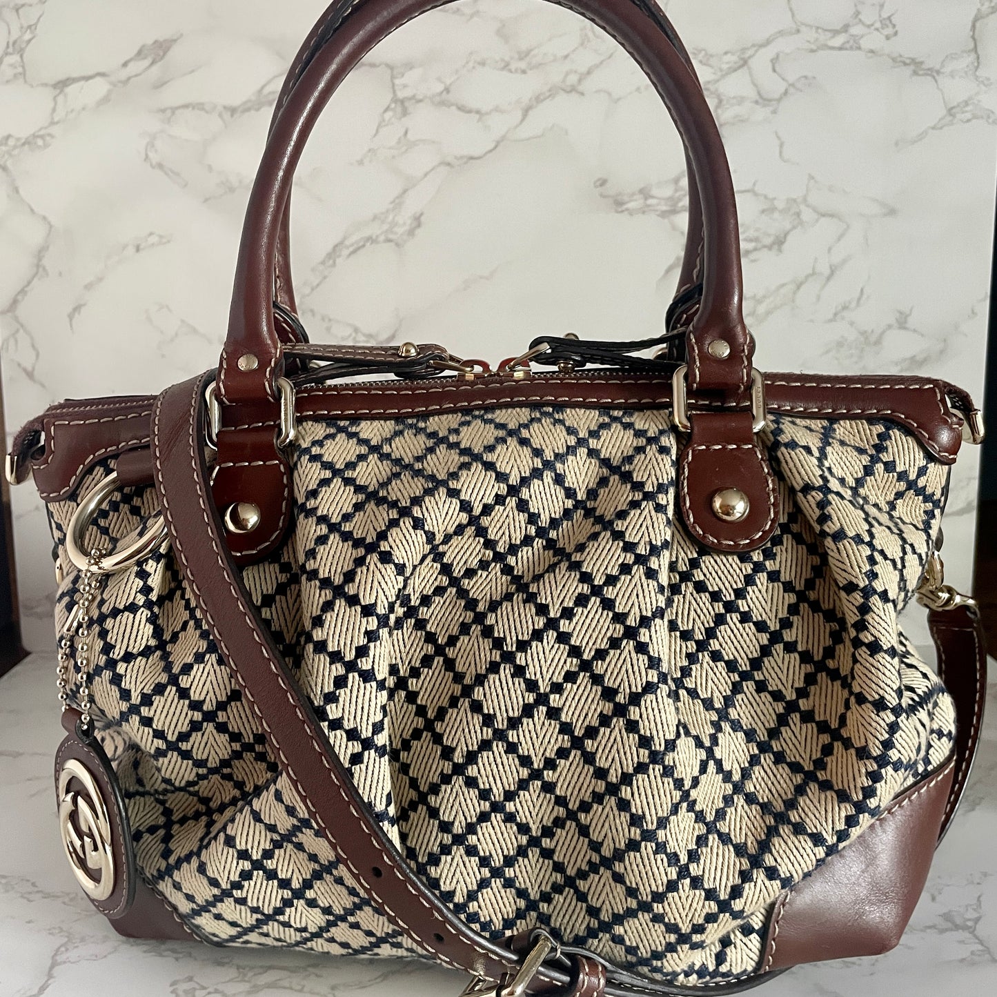 GUCCI  BEIGE BLUE DIAMANTE SUKEY