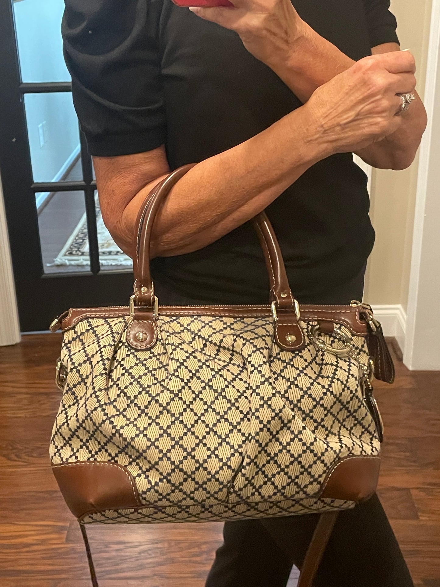 GUCCI  BEIGE BLUE DIAMANTE SUKEY