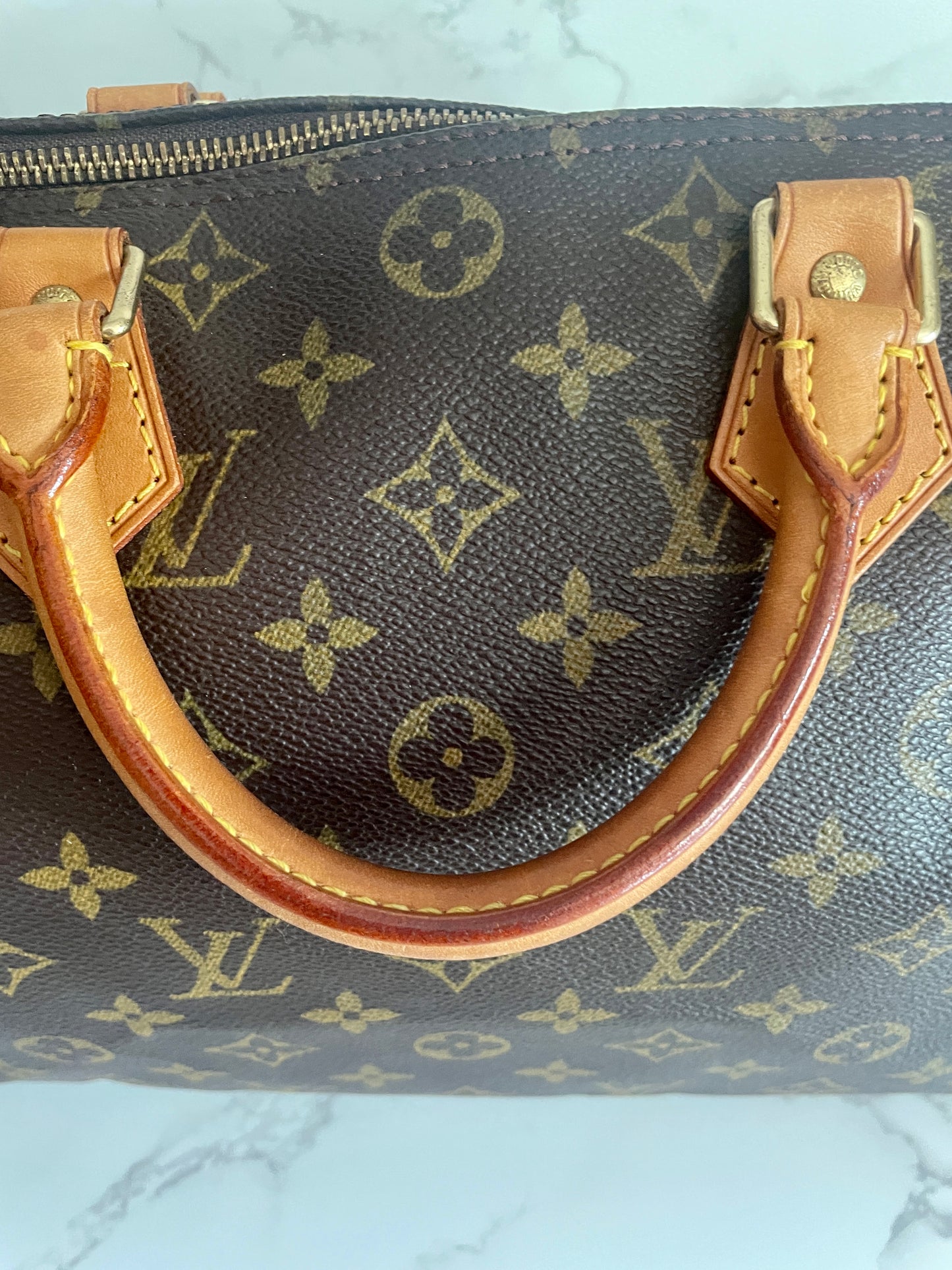 Louis Vuitton Speedy 30