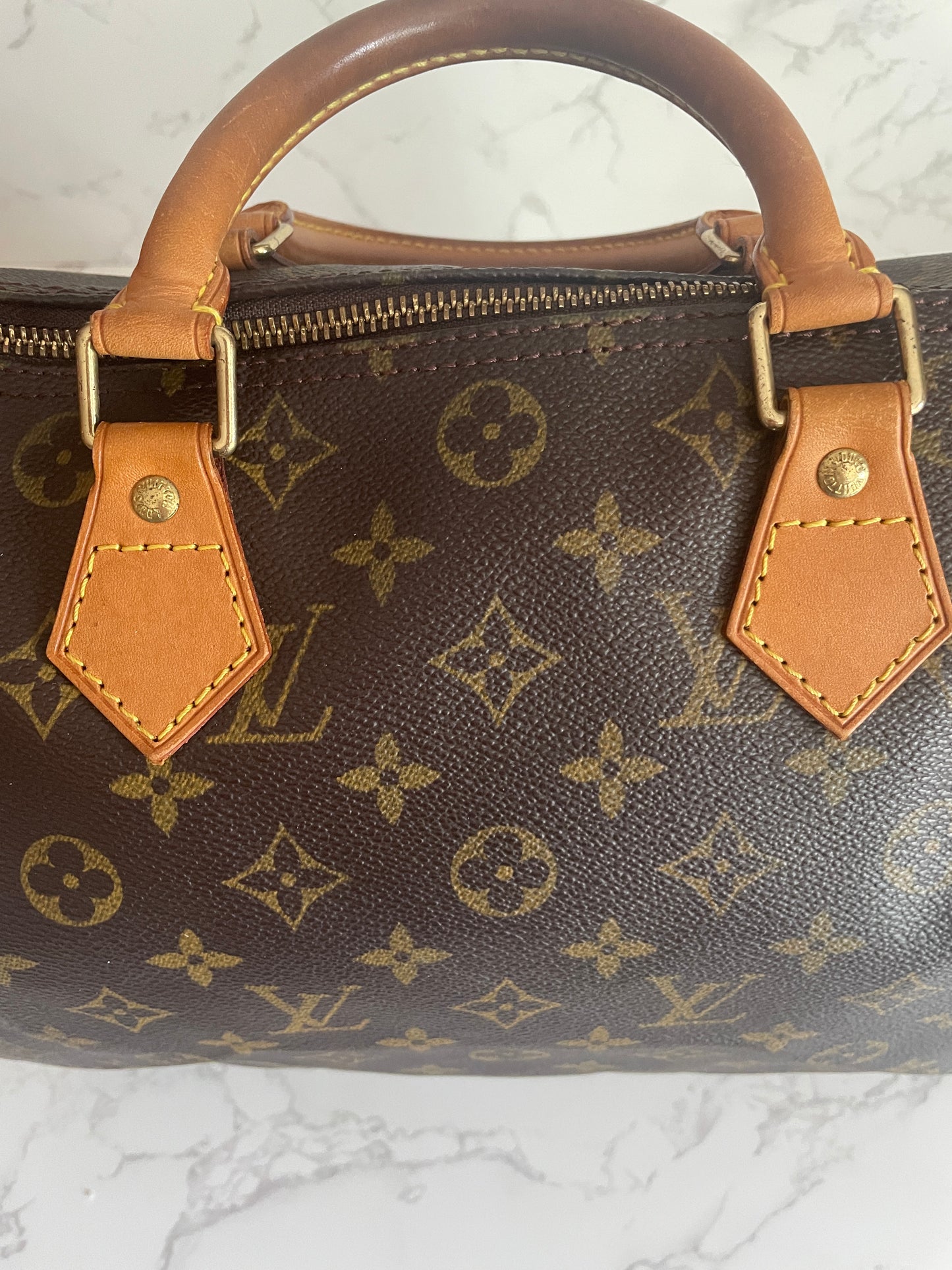 Louis Vuitton Speedy 30