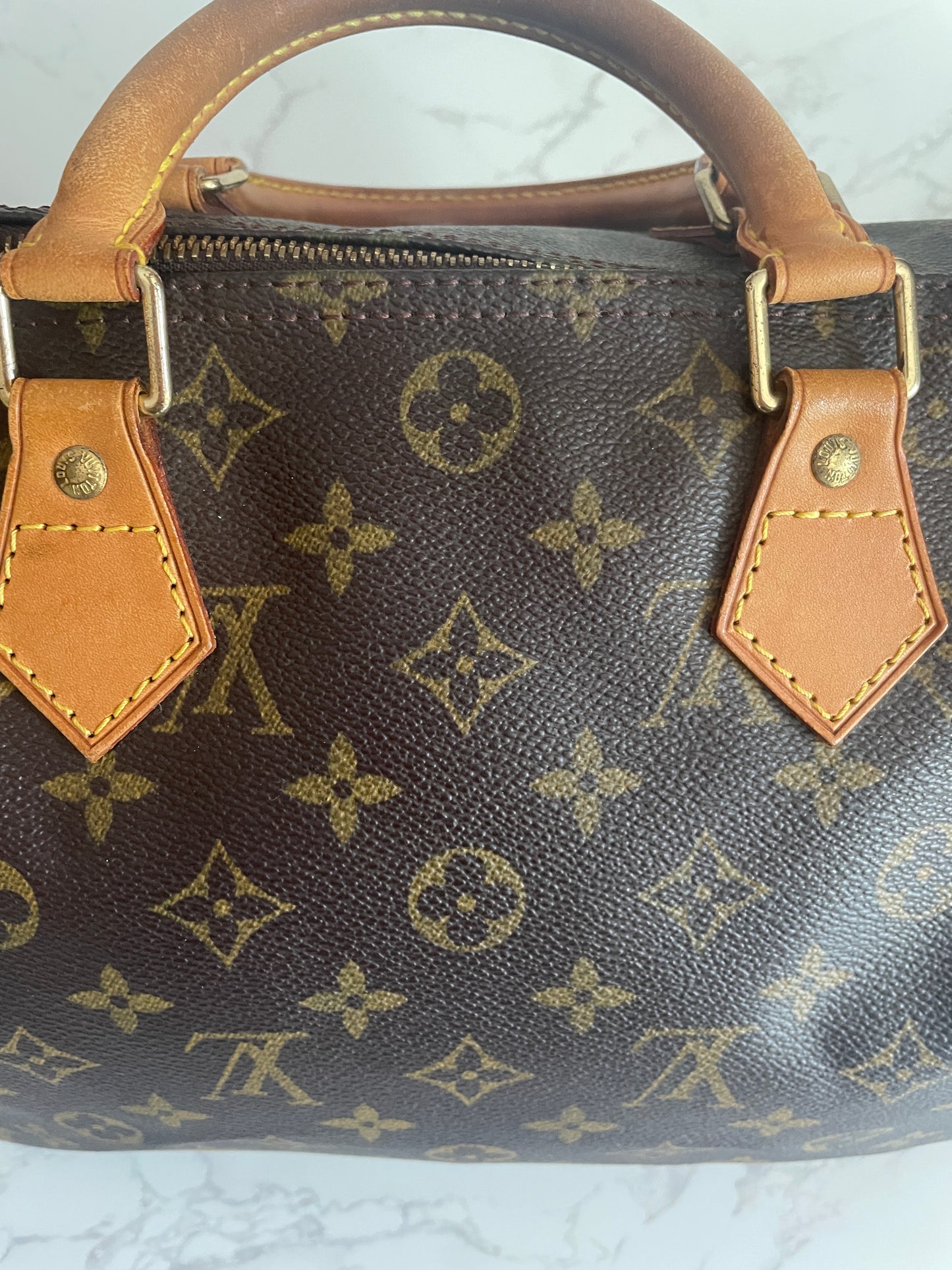 Louis Vuitton Speedy 30