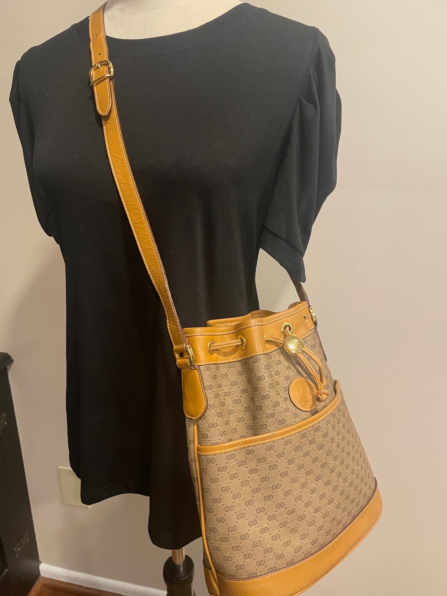 Gucci Micro GG Bucket Bag