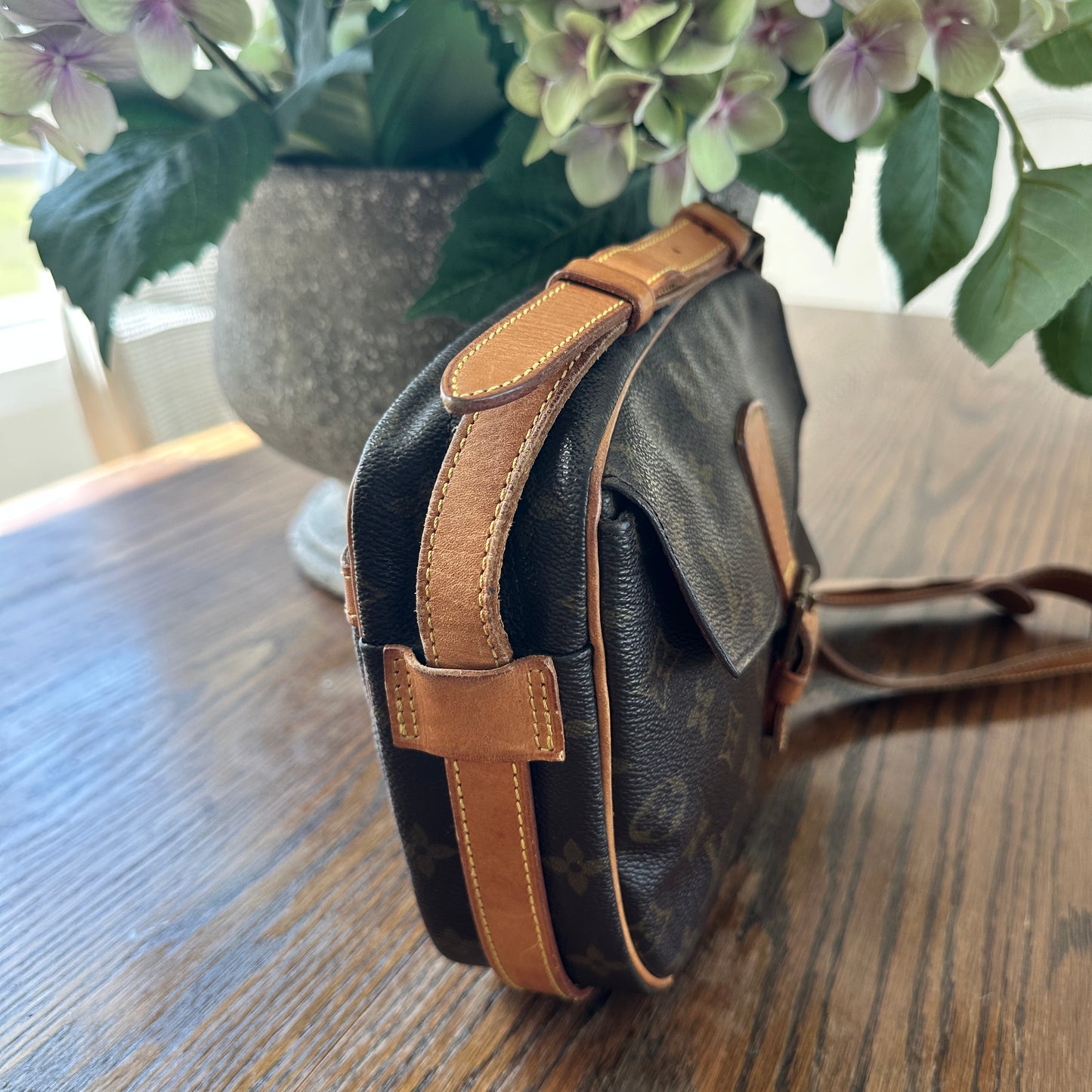 Louis Vuitton Jeune Fille