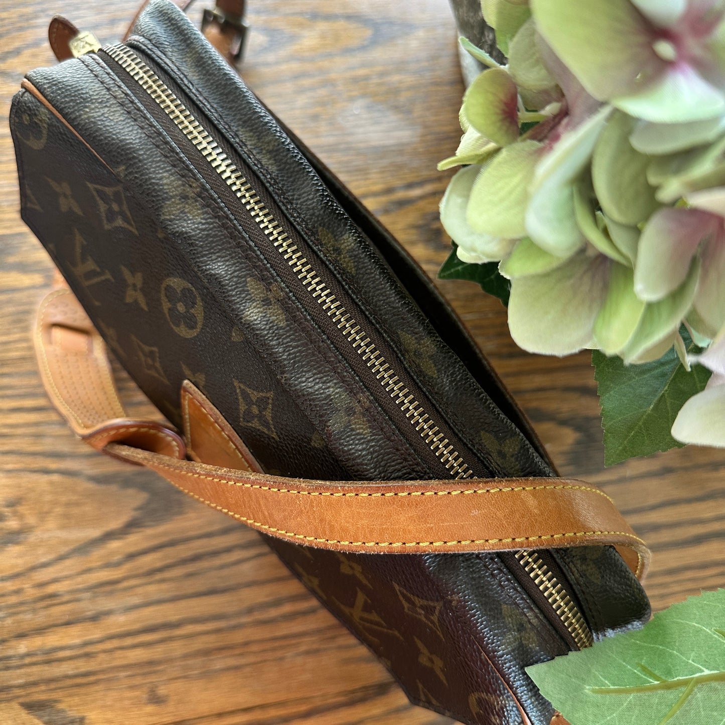 Louis Vuitton Jeune Fille