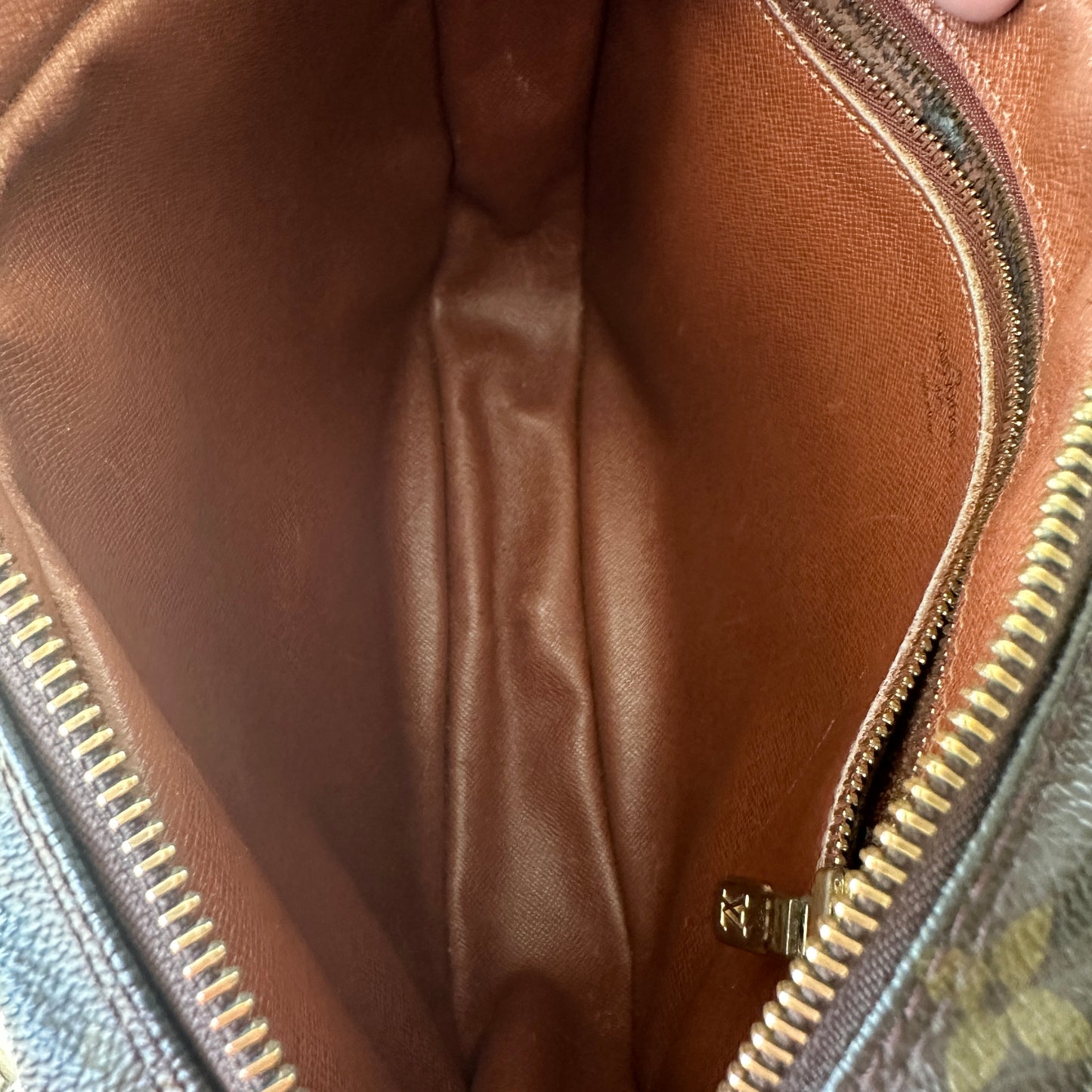 Louis Vuitton Jeune Fille