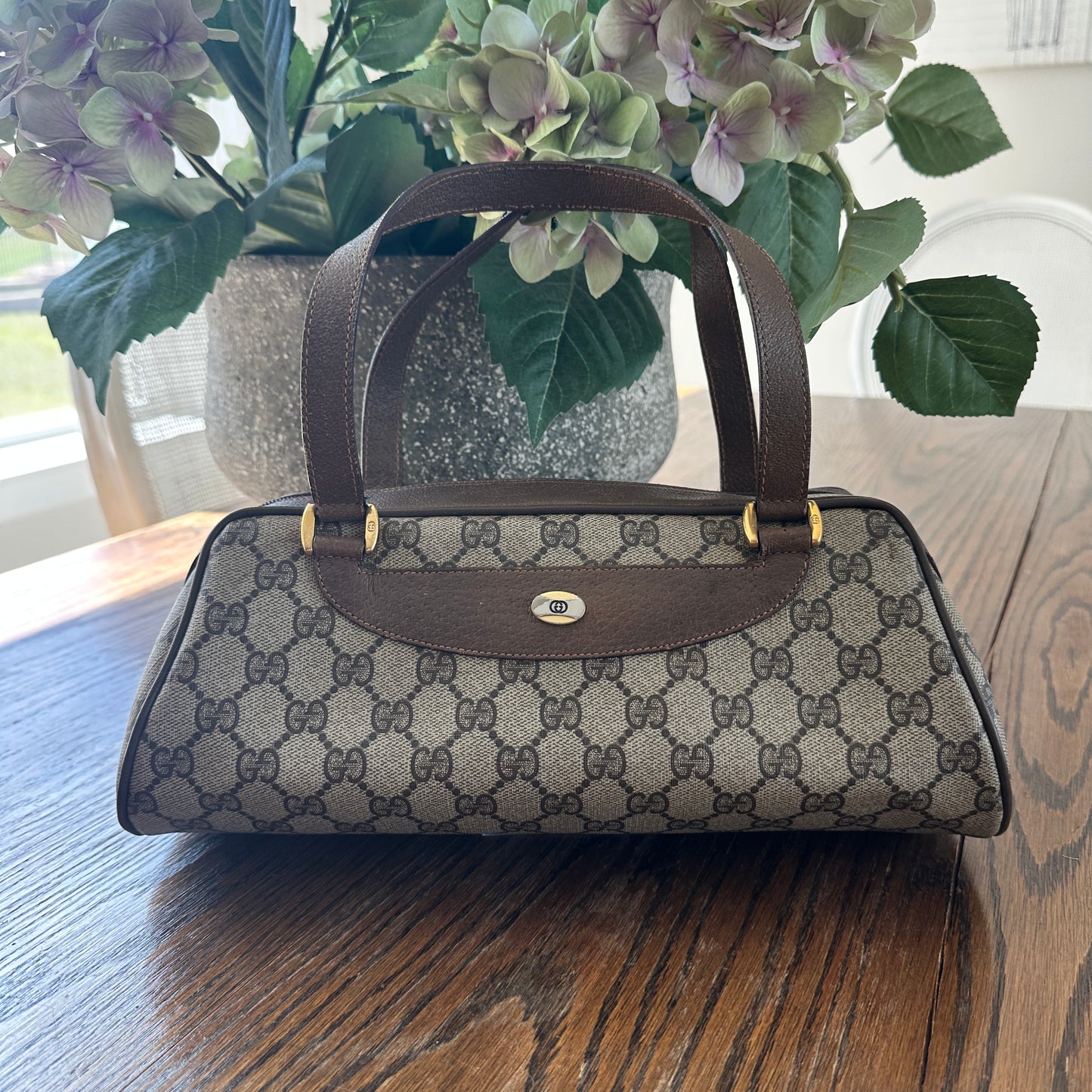 Gucci Vintage Round