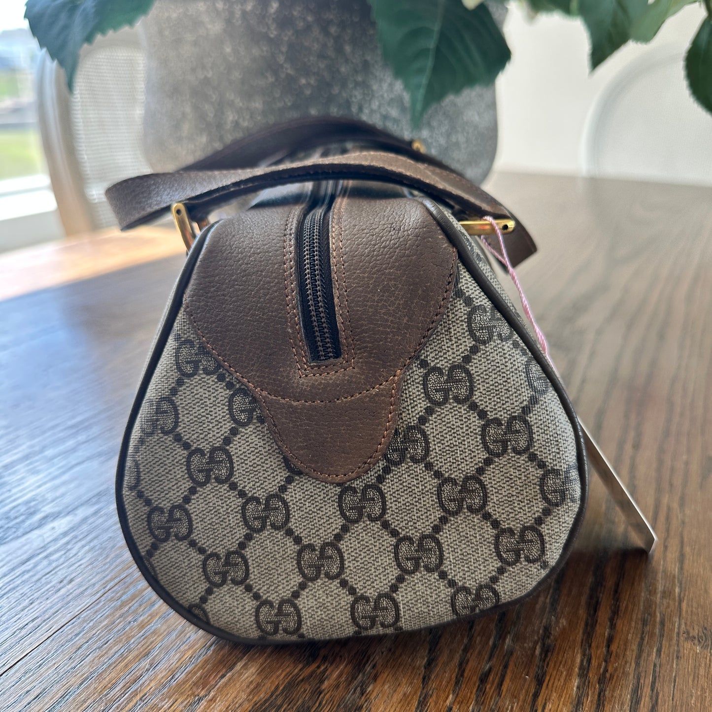 Gucci Vintage Round