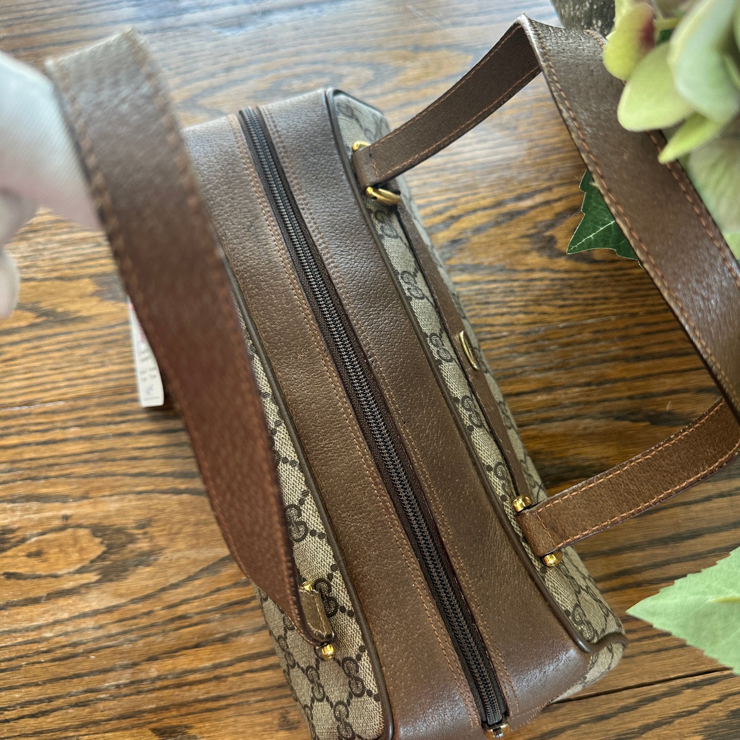 Gucci Vintage Round