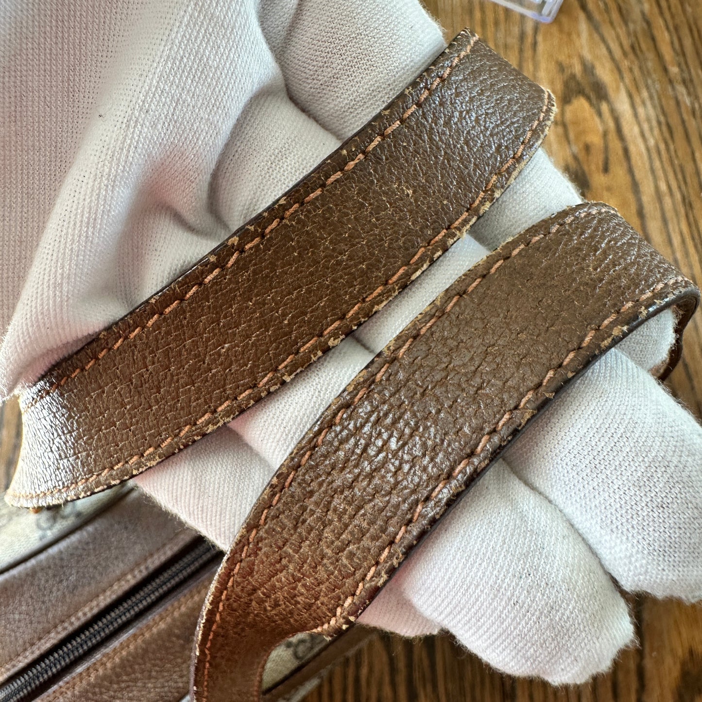 Gucci Vintage Round