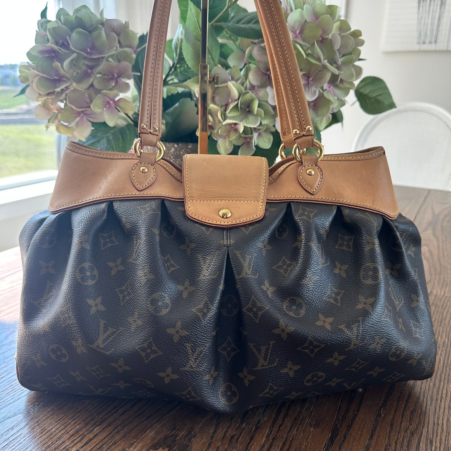 Louis Vuitton Bowtie