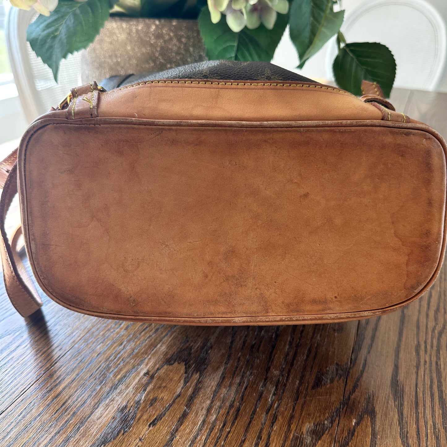 Louis Vuitton Montsouris MM