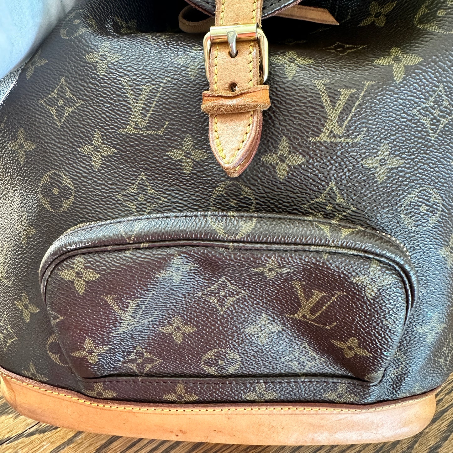 Louis Vuitton Montsouris MM