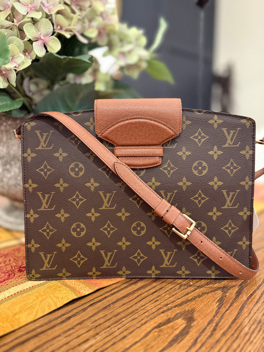 Louis Vuitton Courcelles