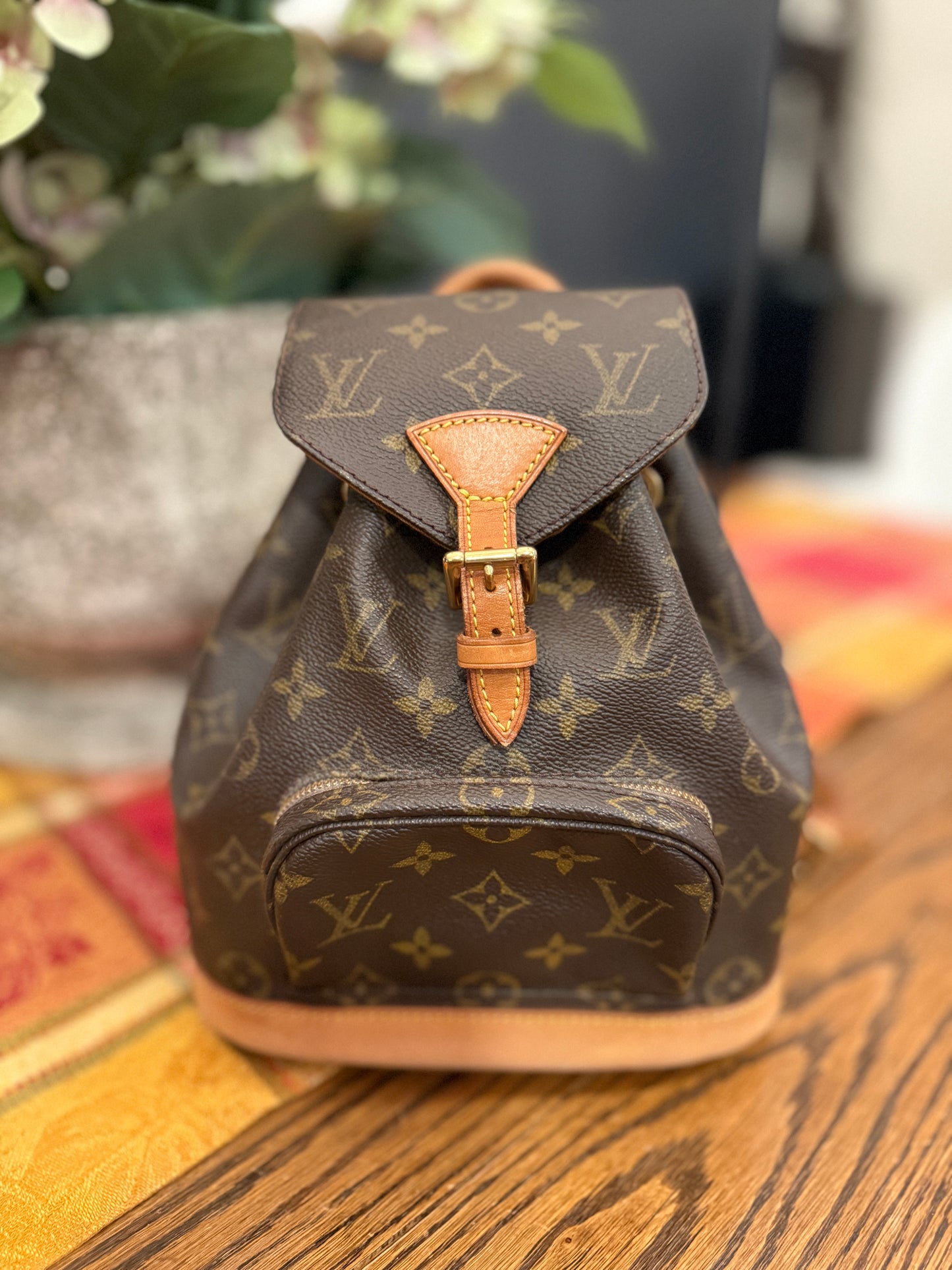 Louis Vuitton Montsouris PM